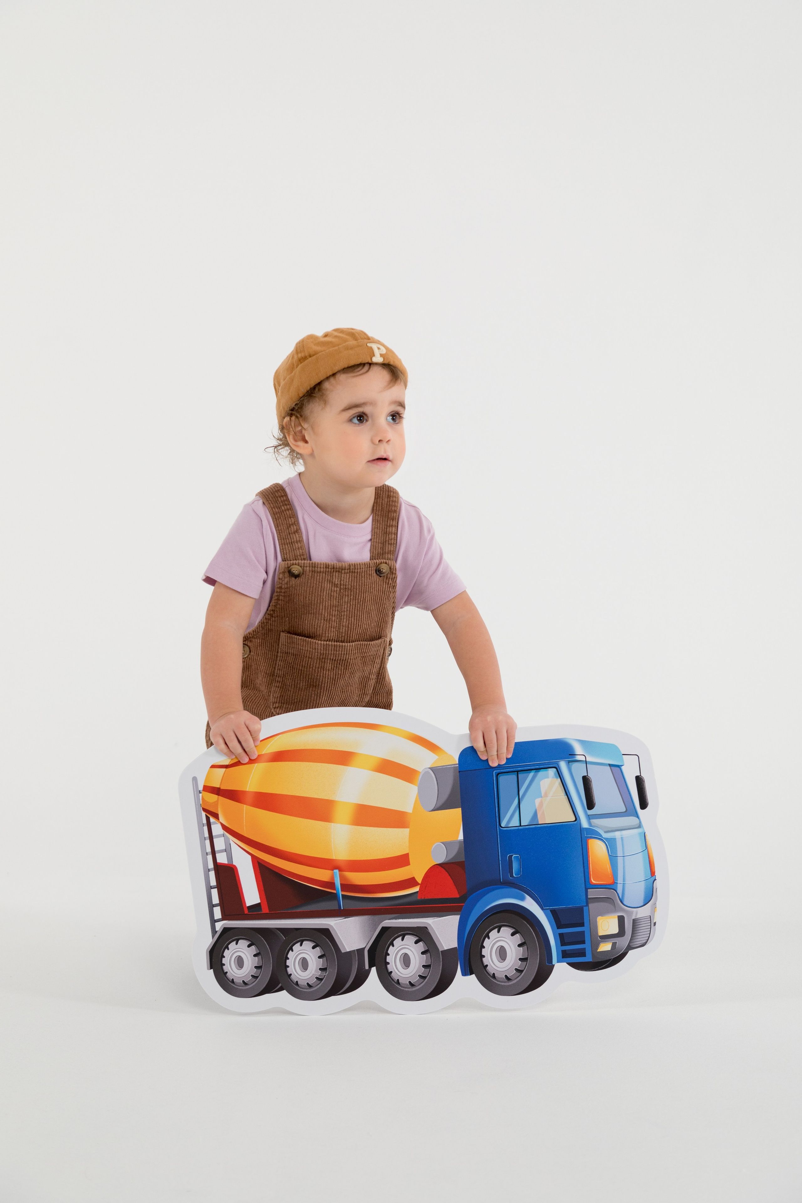 Съемка в циклораме для Харди Гарди. Детский и контент фотограф Надя Волкова Санкт-Петербург