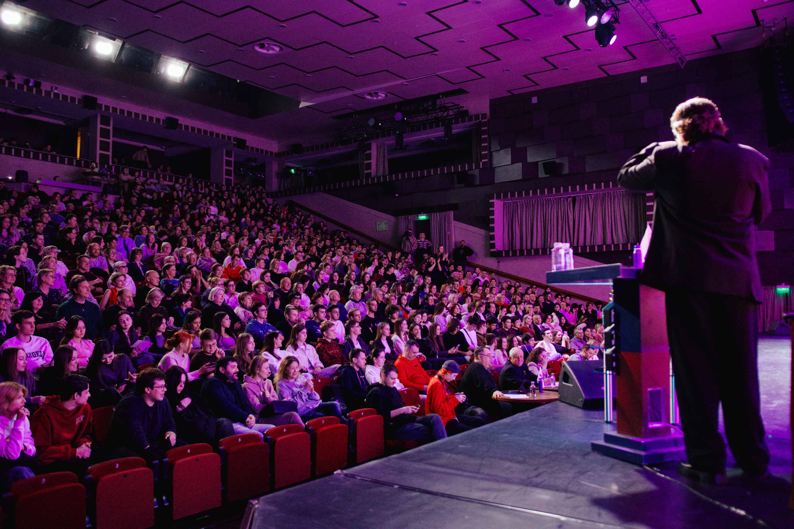 Кубок КВН. Шилов Арсений — репортажный фотограф в Москве