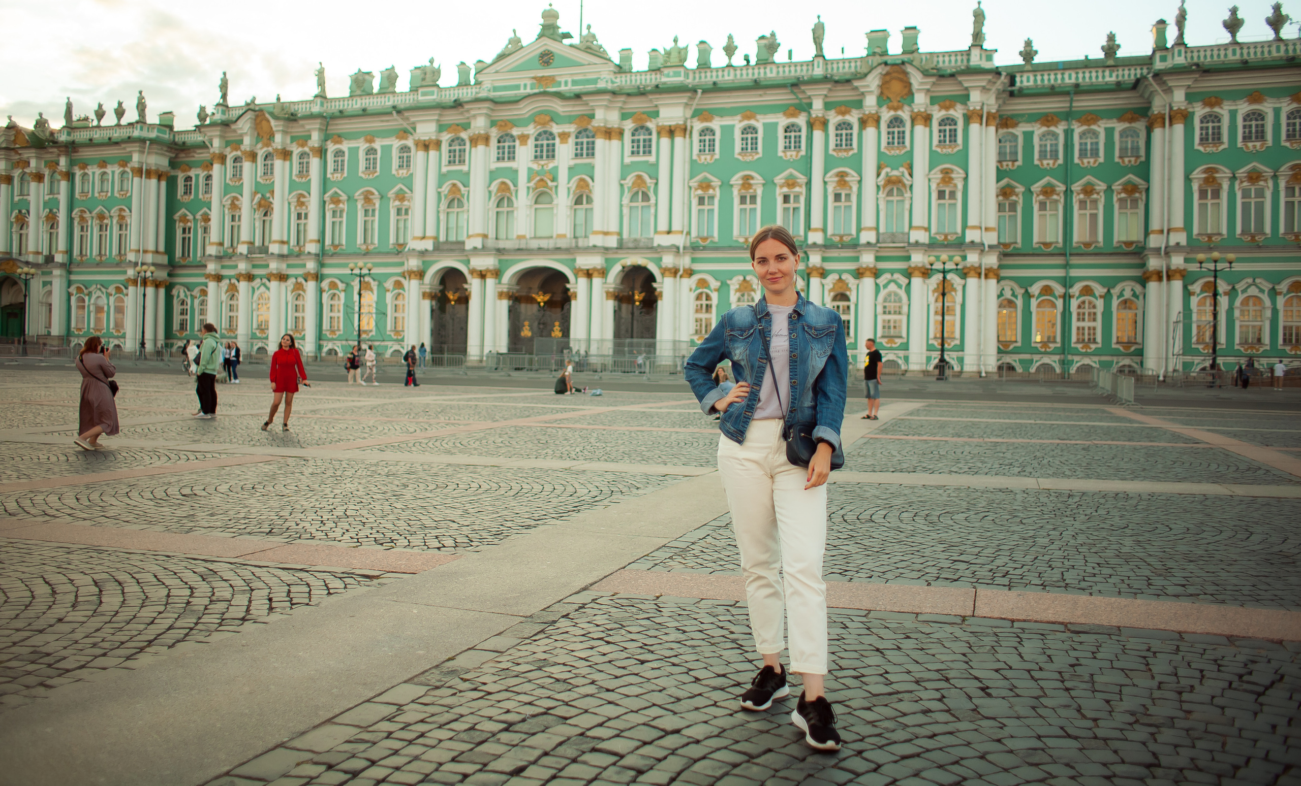 Юля. Главная