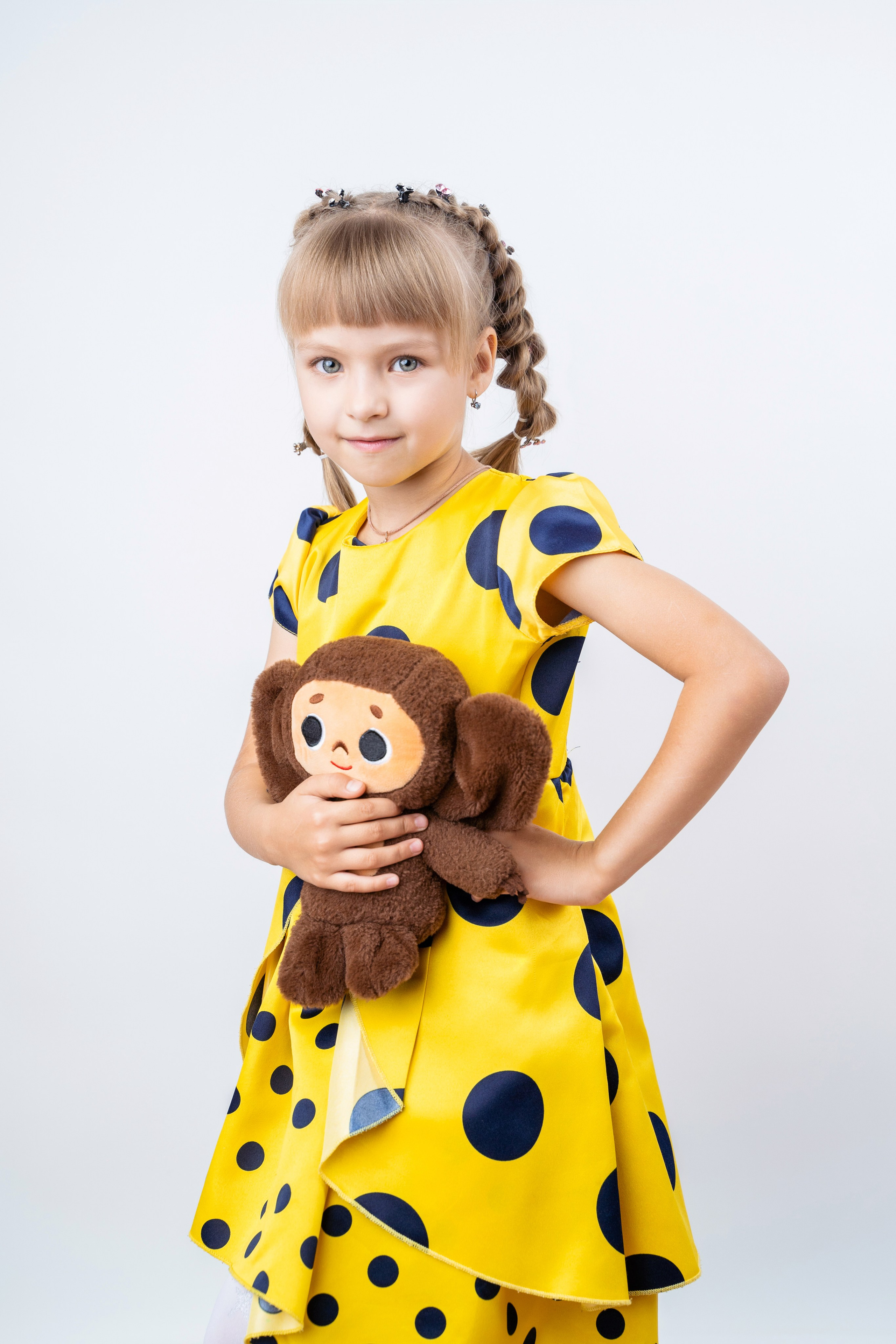 Портреты выпускников детского сада. Выпускные альбомы Нижнекамск Набережные Челны Фотостудия Небо