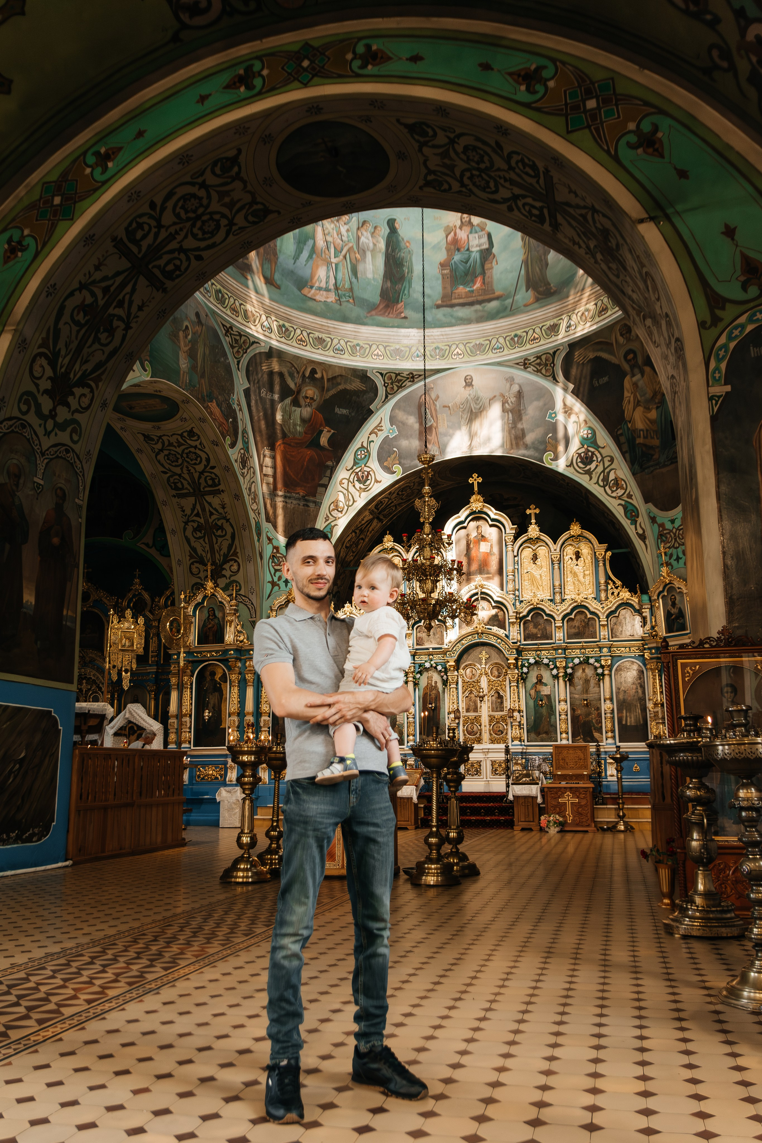 Фотосессия крещения Лукьяна в Обуховке. Семейный и детский фотограф Кущ Наташа