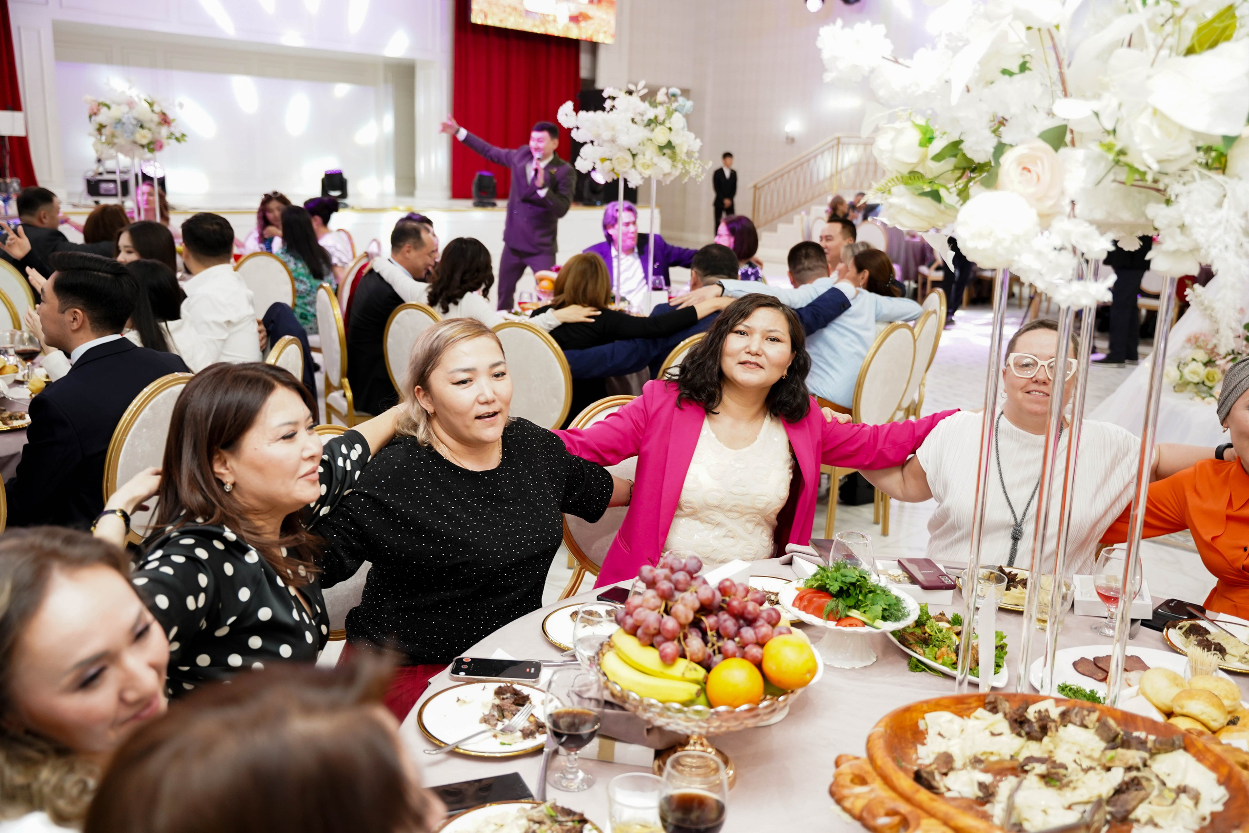 Dana uzatu. Фотограф Ернар Ержанов