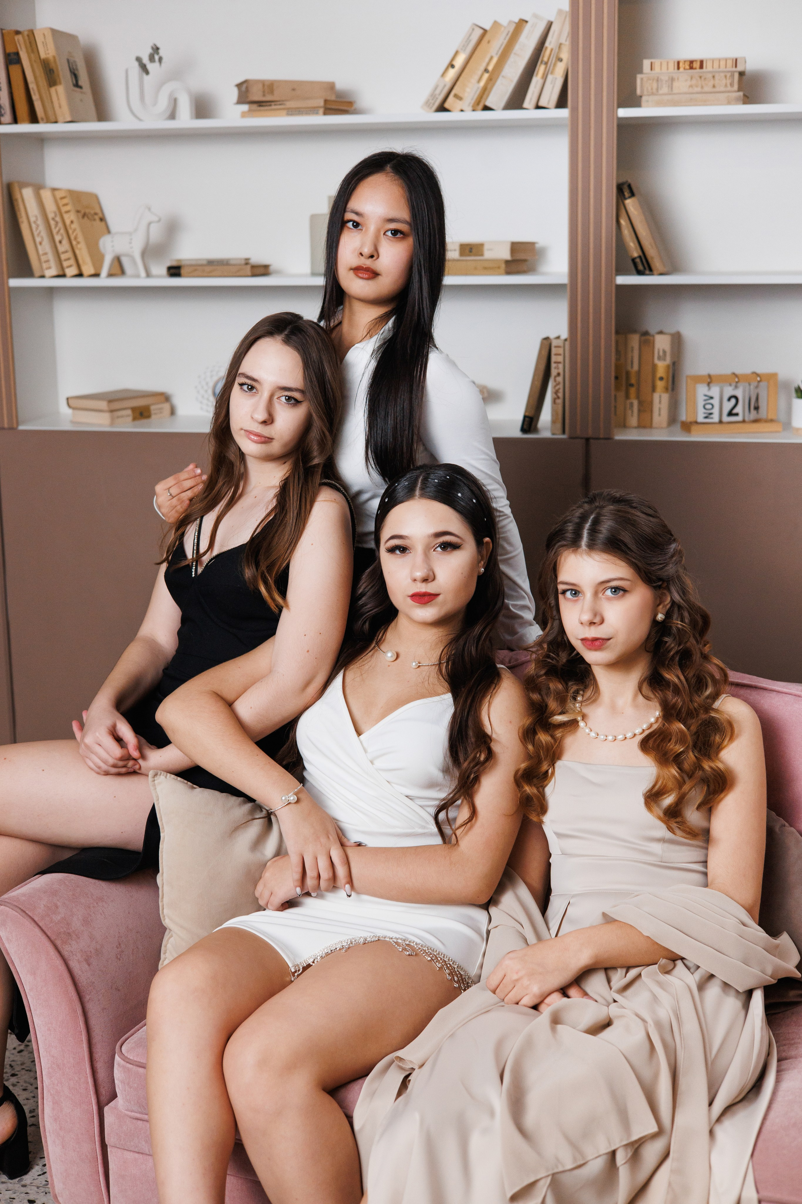 Локация для коллективных кадров № 7. Выпускные альбомы клевербук Воронеж