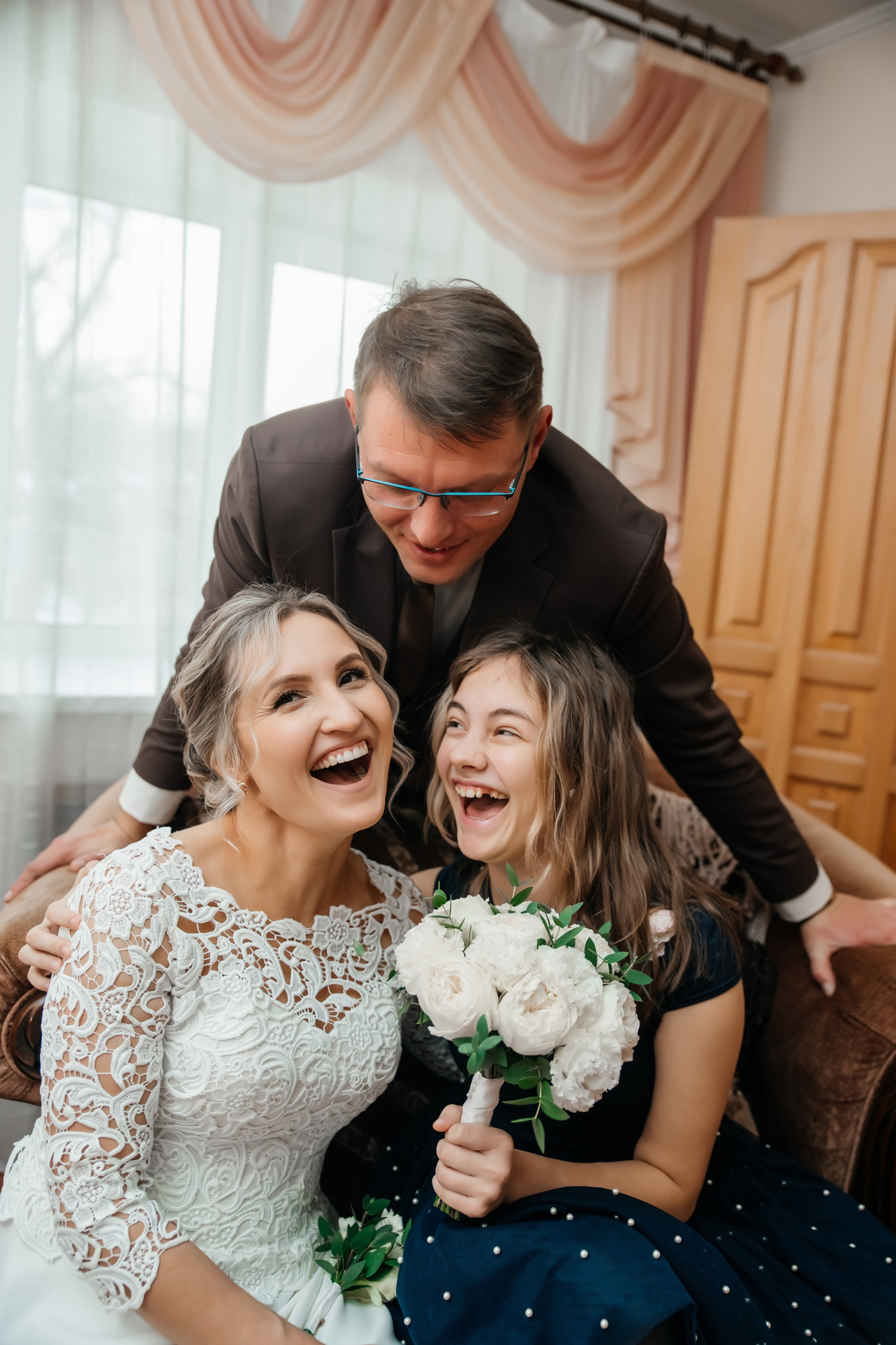 АНТОН И АЛЕНА 7.12.24. Фотограф Ярмишко Дарья. Выпускные фотокниги