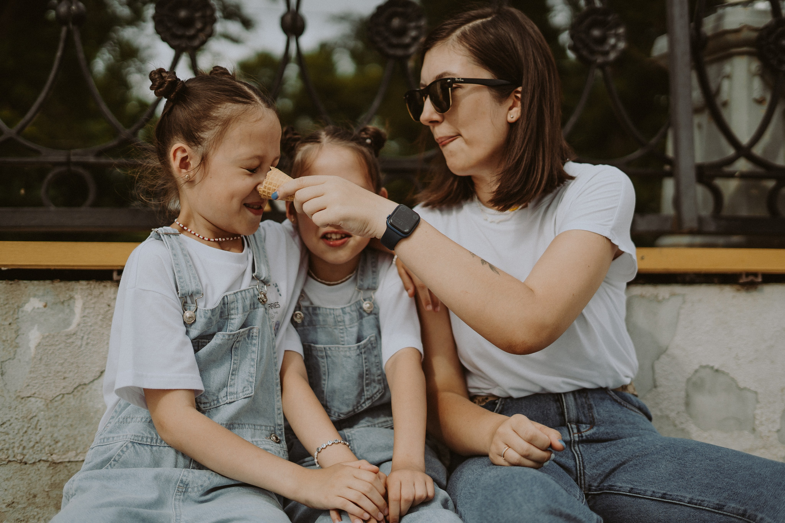 Летняя фотосессия близняшек. Фотограф сахалин