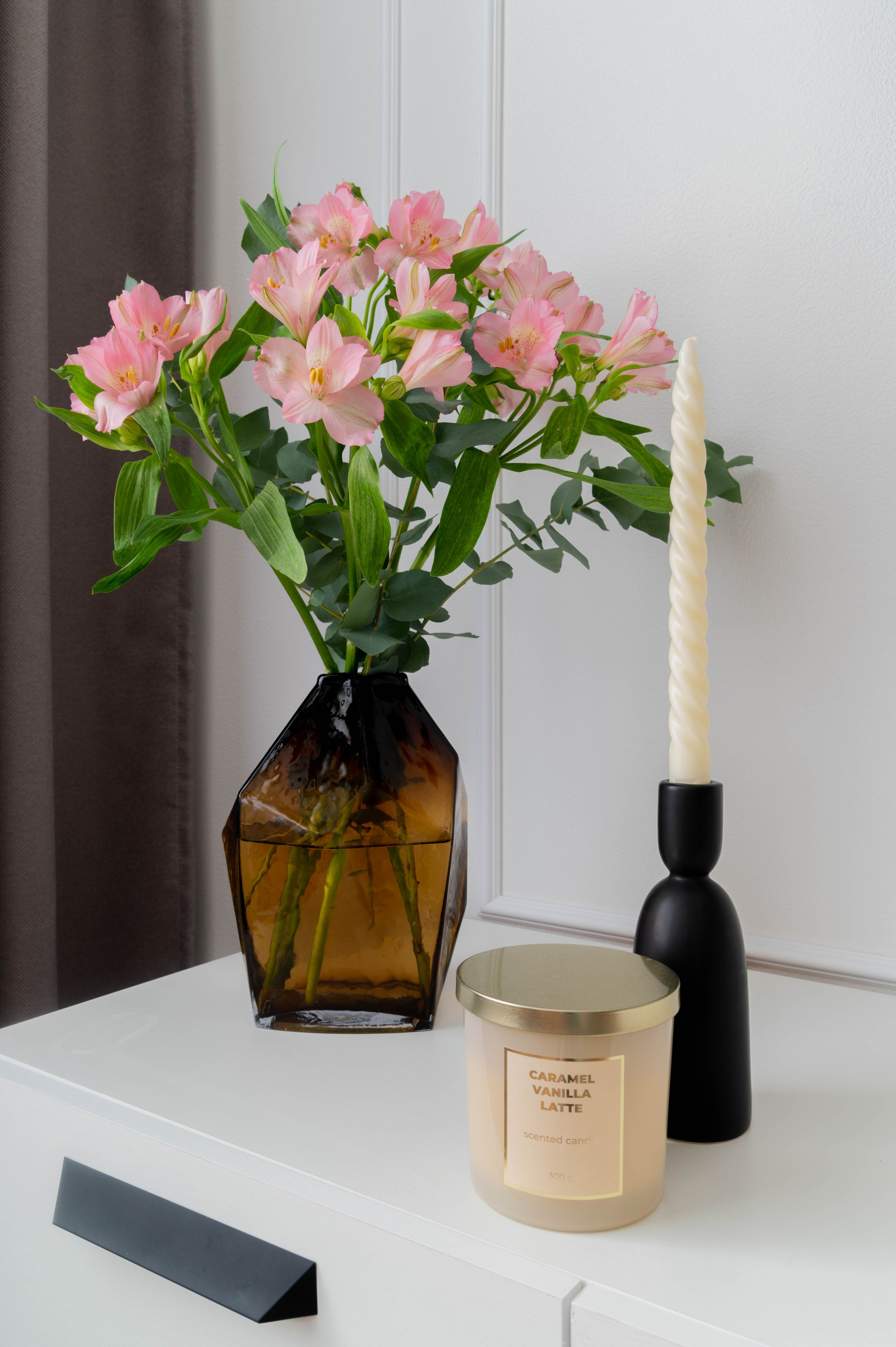 Съемка 1-к квартиры для посуточной аренды ЖК «Волга Парк». Интерьерный фотограф в Ярославле. Вероника Лазыкина