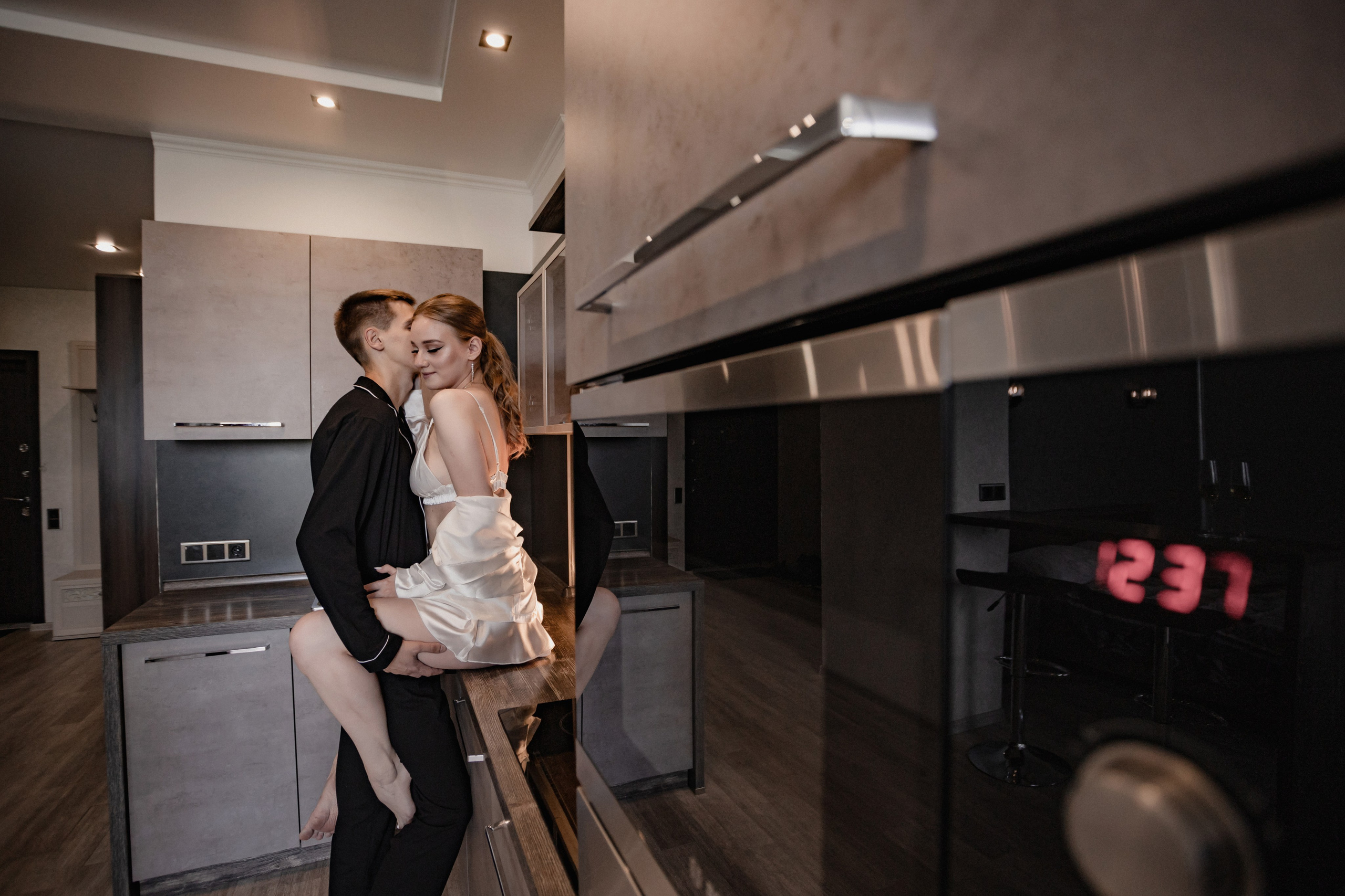 Артём Елена