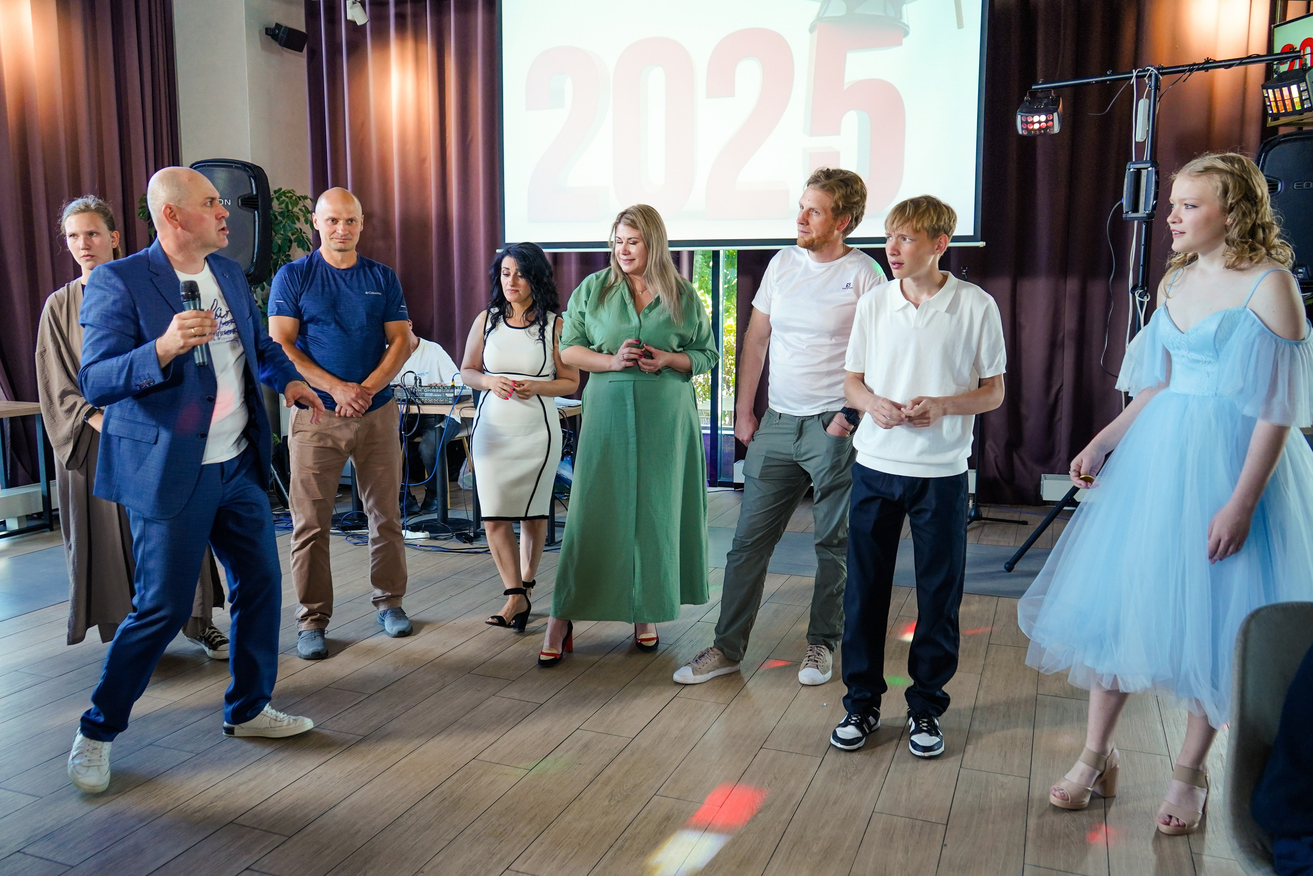 Выпускной вечер, гимназия № 40, 9 класс. Семейный и портретный фотограф в Екатеринбурге Анна Лобанова