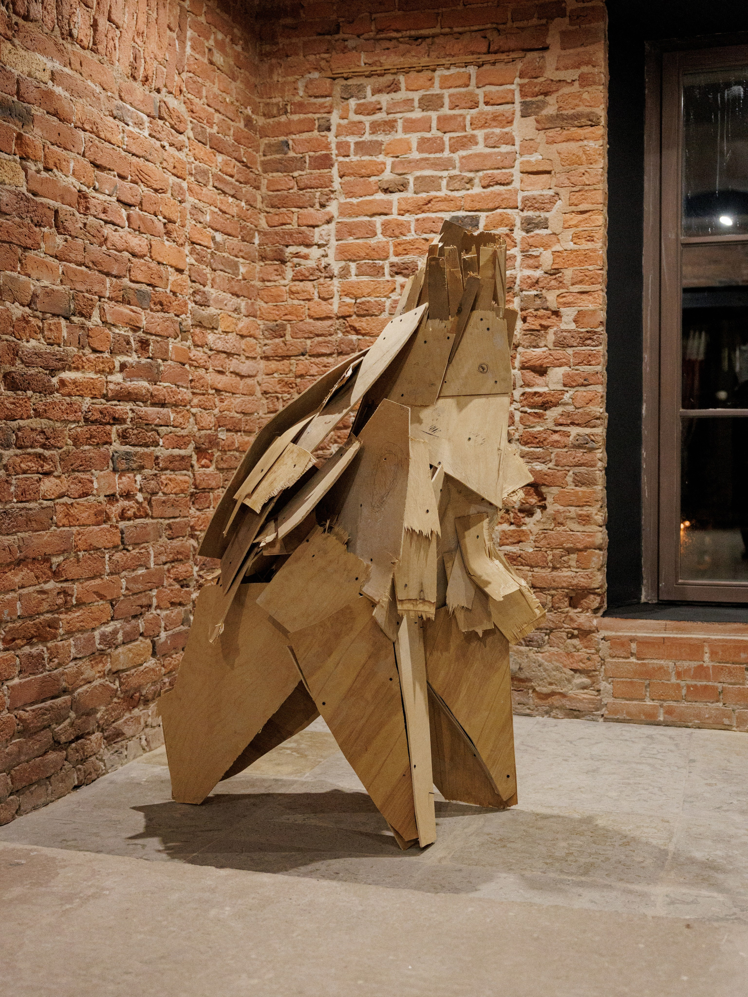 STAY HIDEOUT. Anna Zavediy