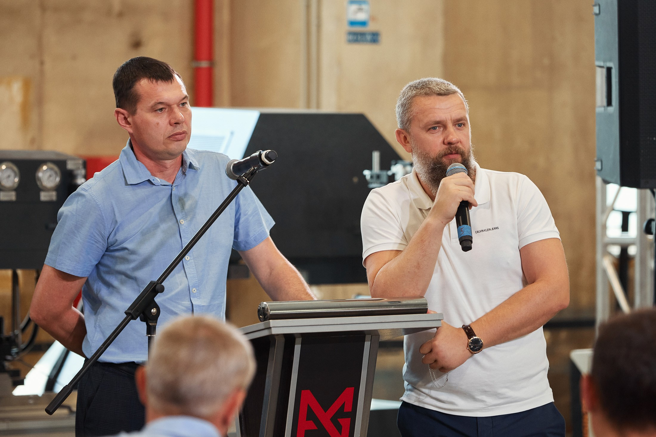 EMG / Международный форум / Презентация нового высокоточного станка. Антон Артюшин, портретный фотограф. Москва