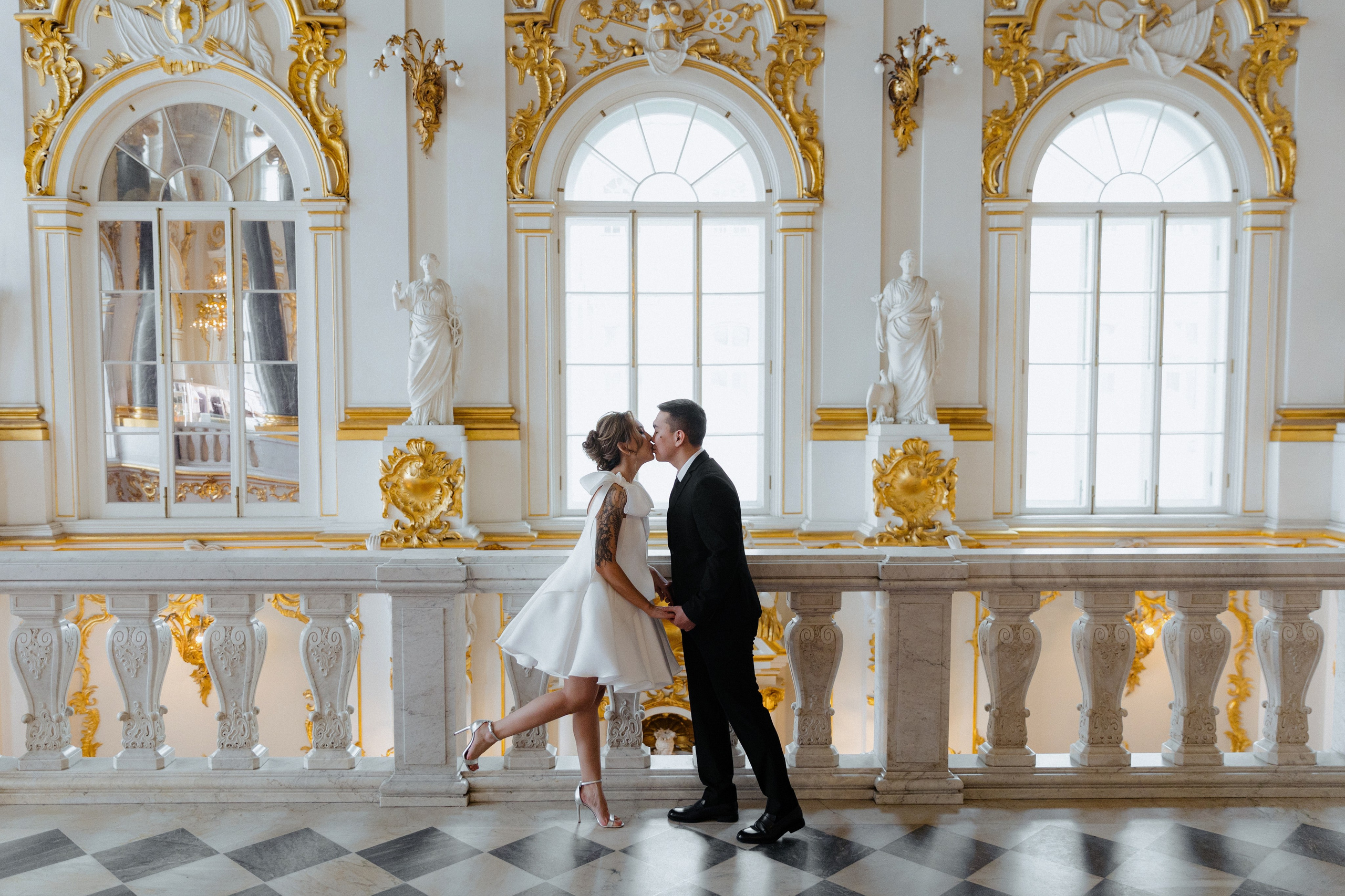 B A I L A K & A M A L I A