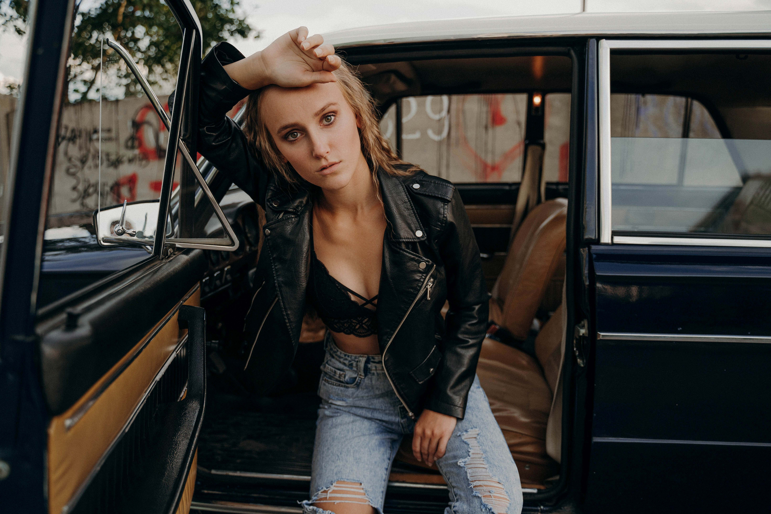 В машине. Андрей Варсан. Фотограф в Красноярске