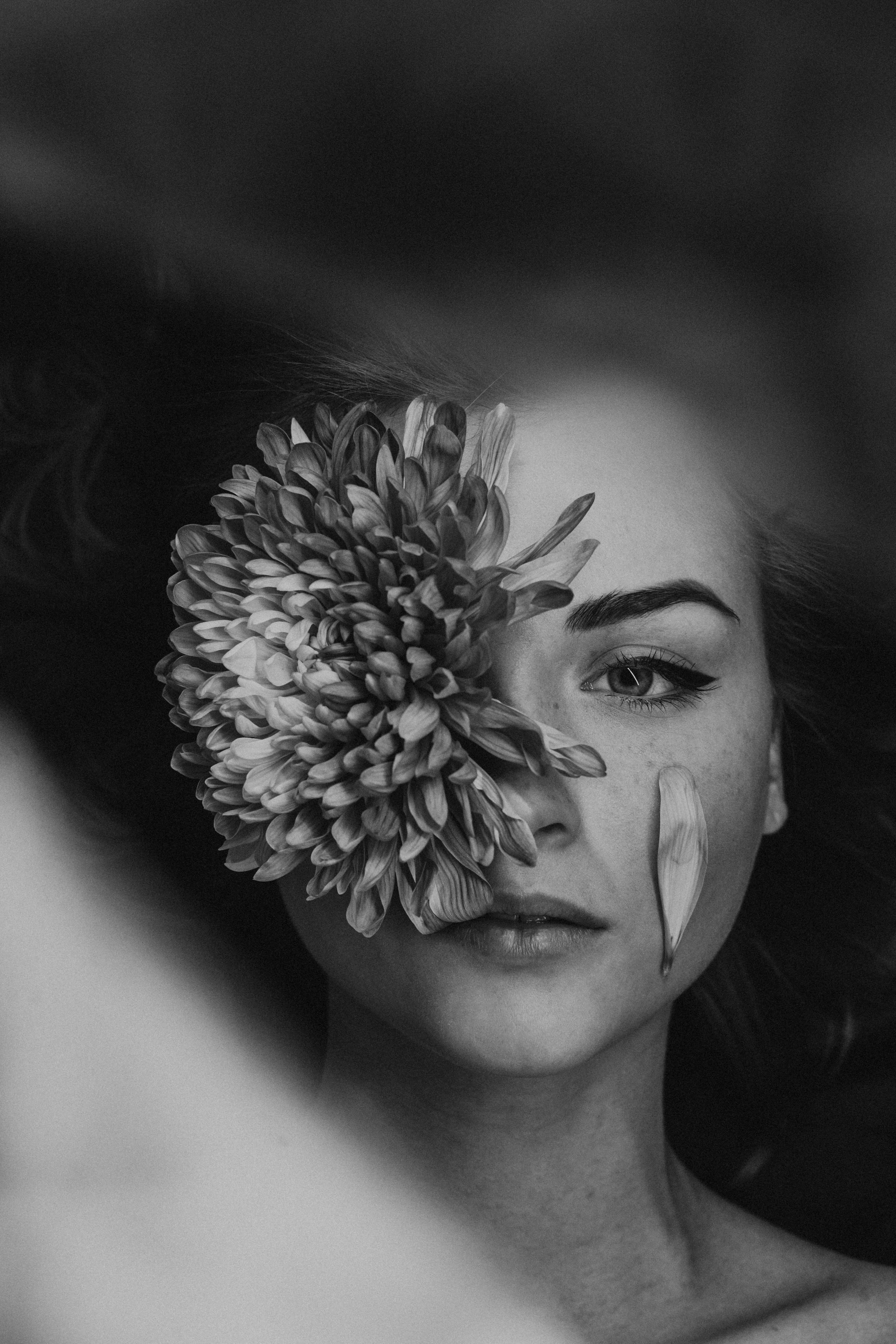 В цветах. Андрей Варсан. Фотограф в Красноярске