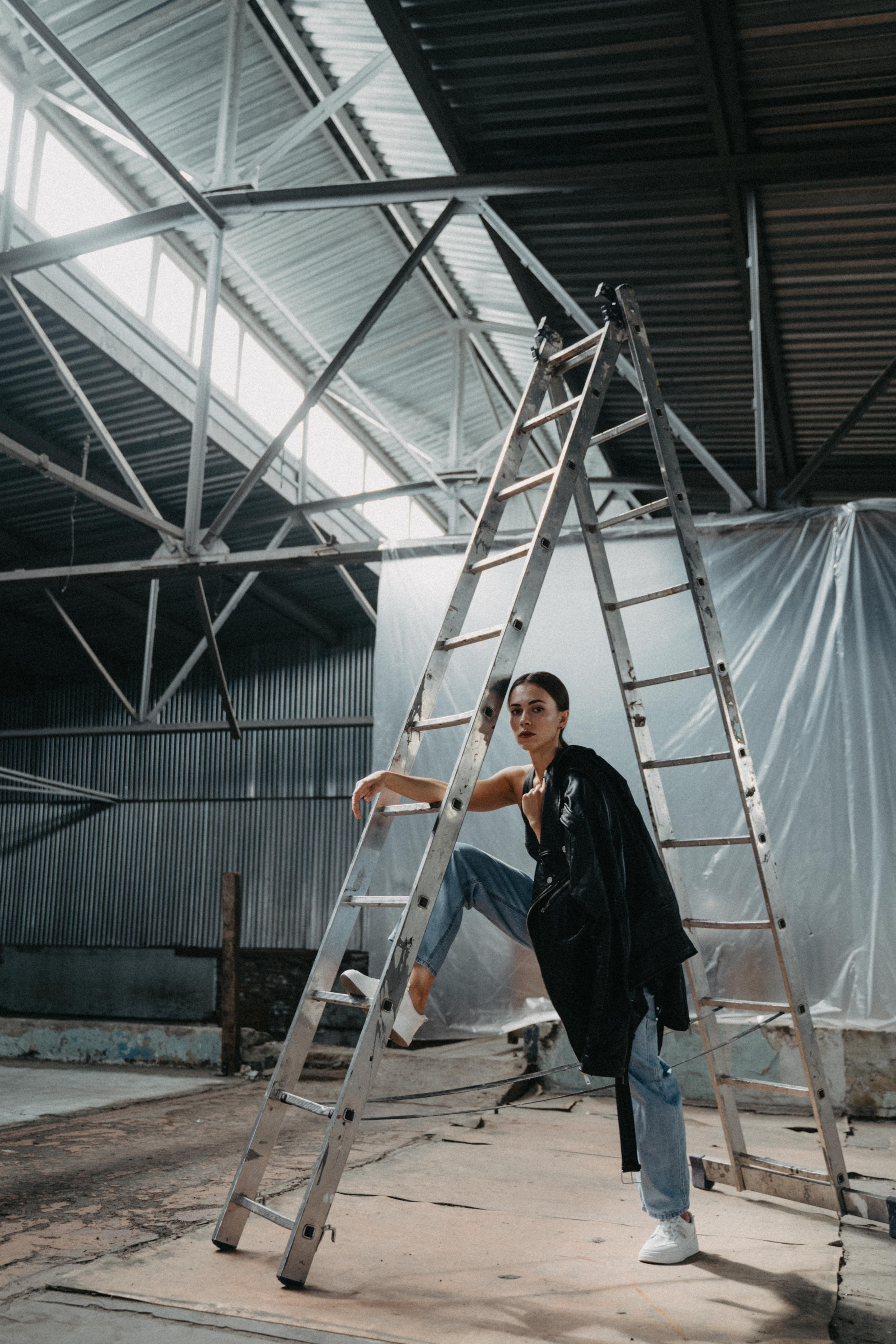 В чердачном помещении. Андрей Варсан. Фотограф в Красноярске