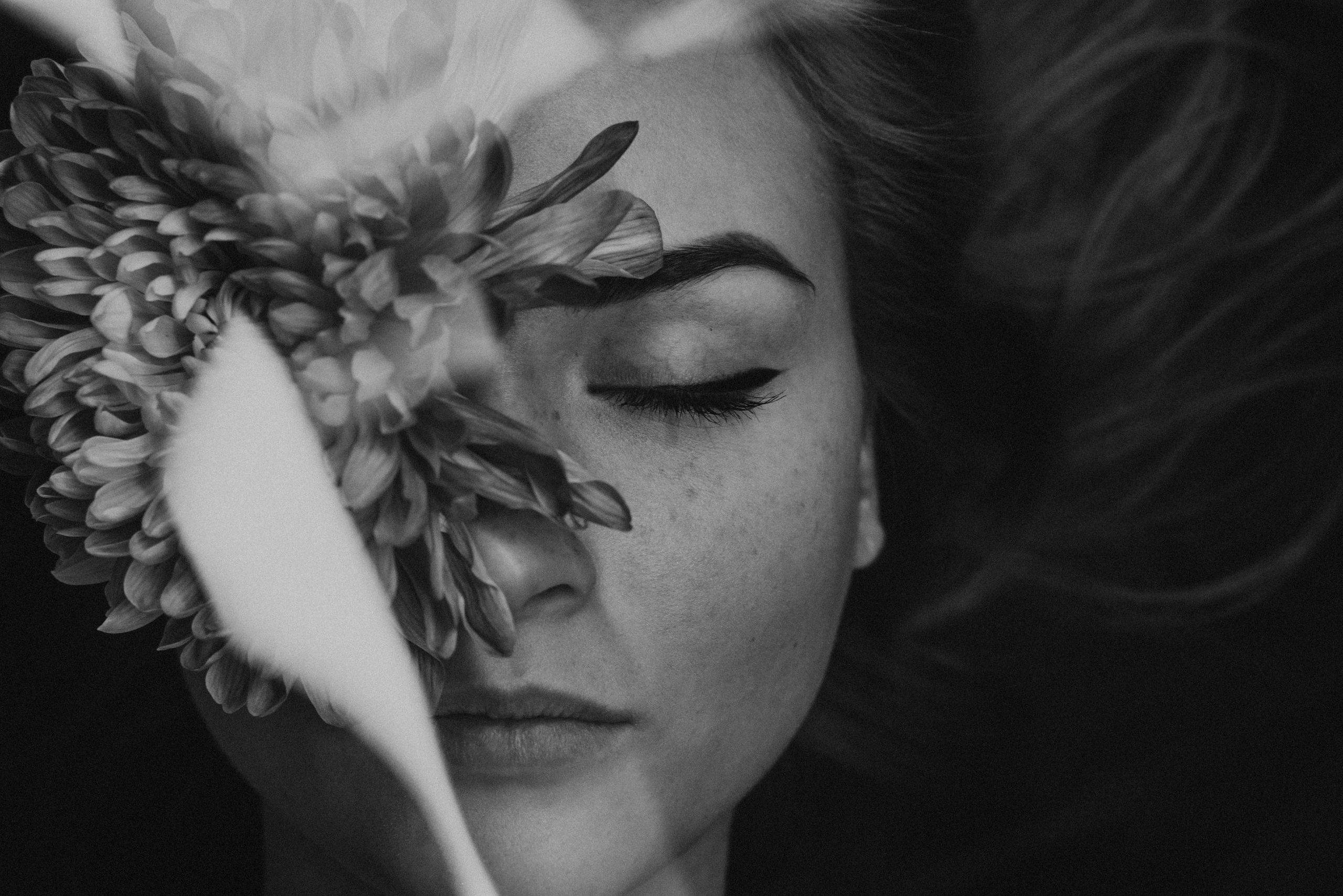 В цветах. Андрей Варсан. Фотограф в Красноярске