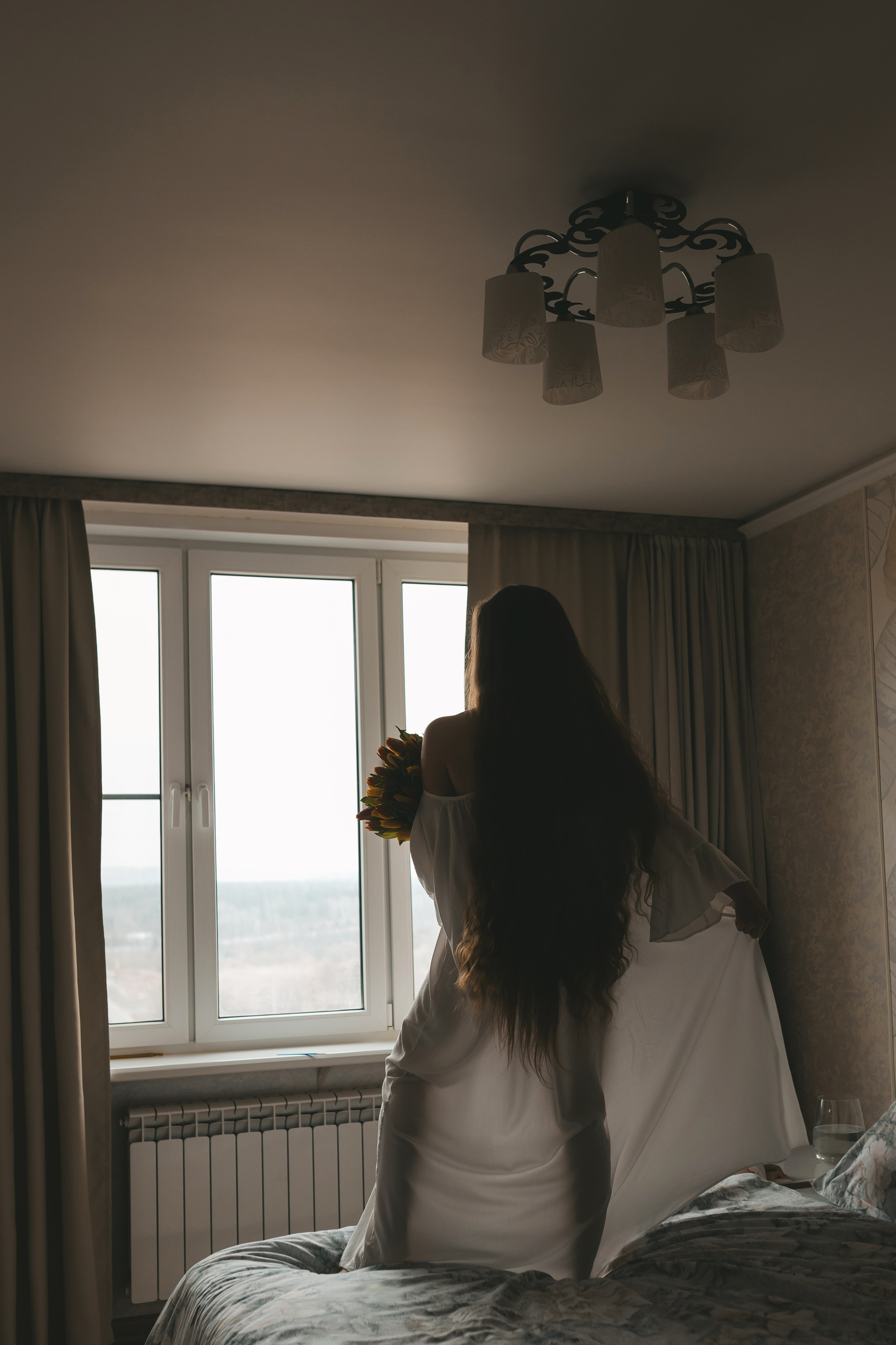 Весенняя домашняя семейная фотосессии мамы с дочками. Семейный и женский фотограф в Москве Надежда Воробьева