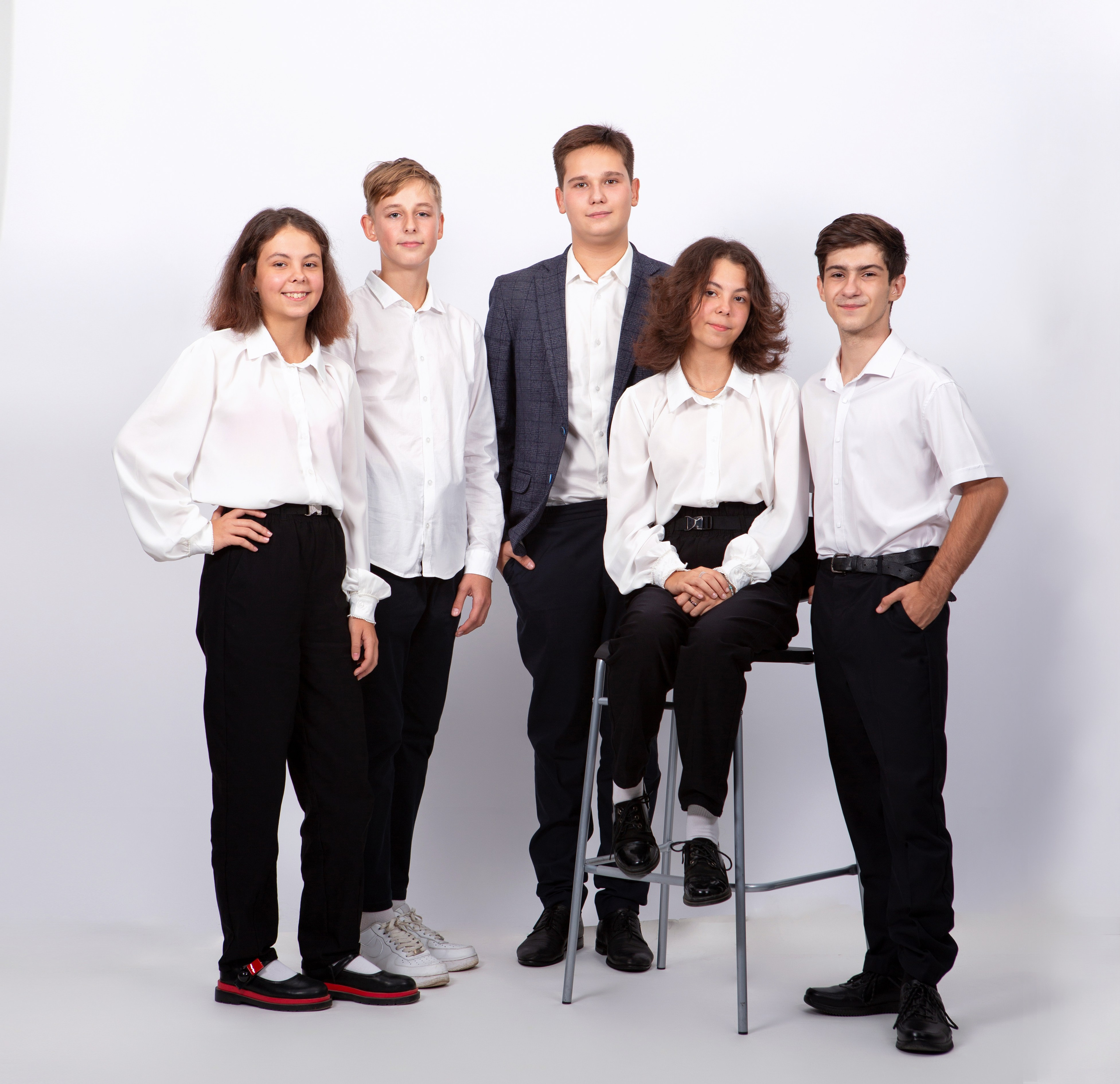 Выпускные альбомы. Предметный и рекламный фотограф в Ростове-на-Дону Кристина Орлова