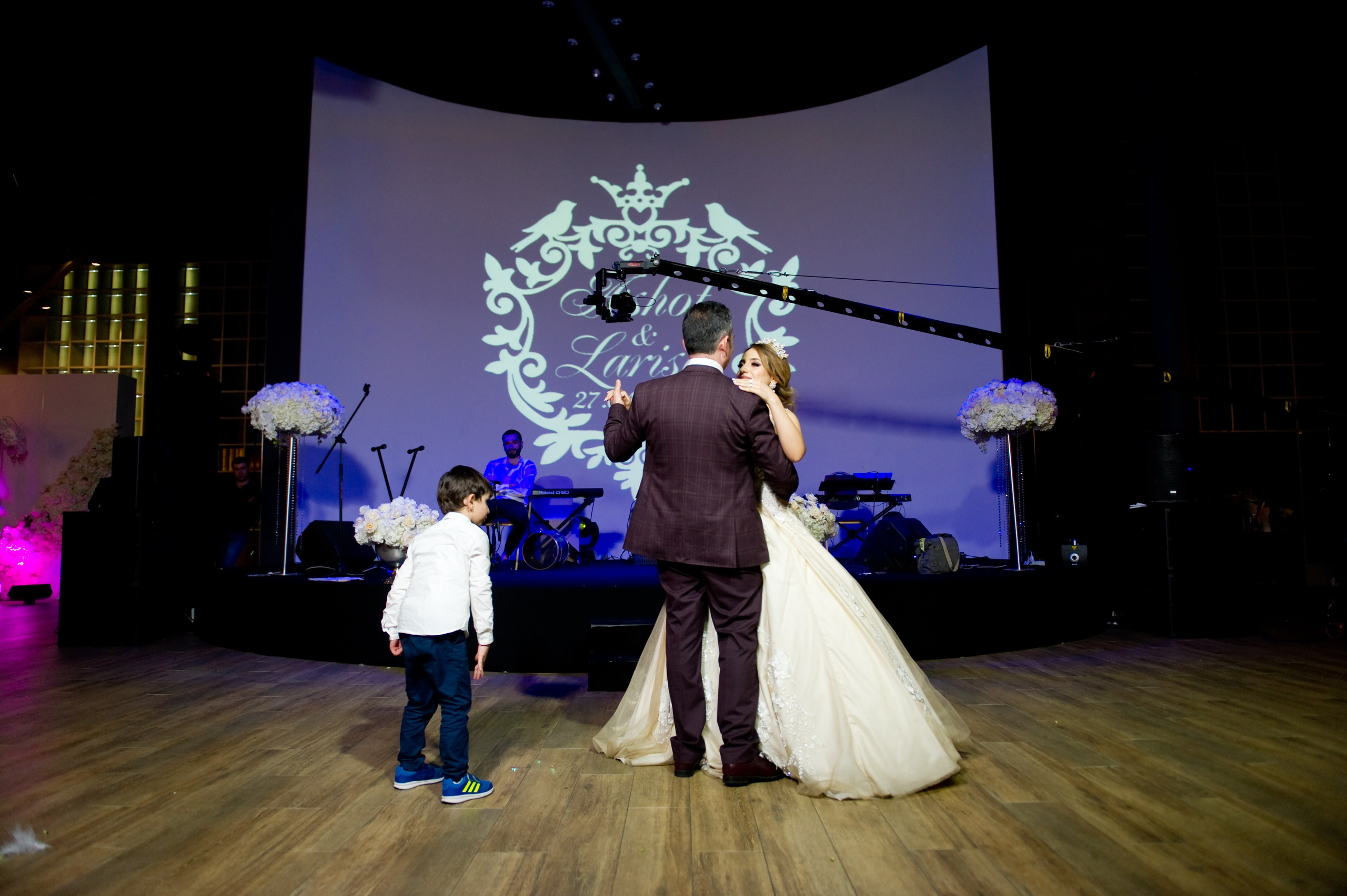 Свадьба Ашота и Ларисы. Репортажный фотограф и видеограф Слава Думчев. Тимбилдинги, отчетники, корпоративы