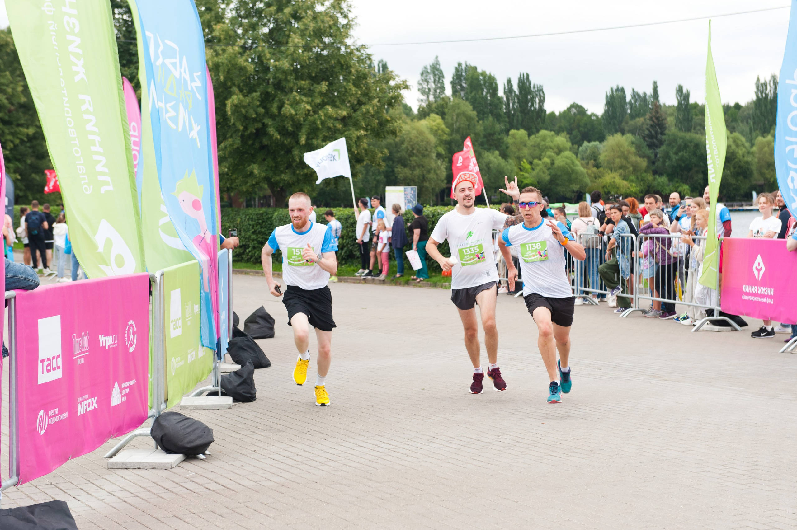 Корпоративное. Забег X5 Retail Group. Репортажный фотограф и видеограф Слава Думчев. Тимбилдинги, отчетники, корпоративы