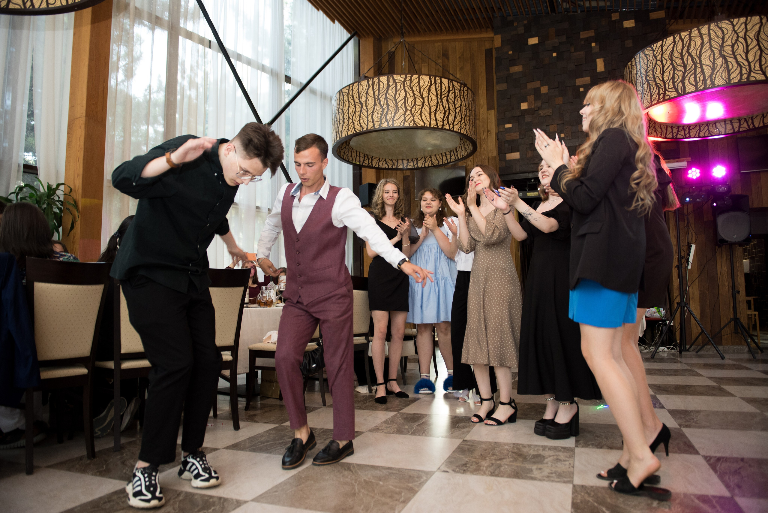 Выпускной — 11 класс. Фотограф Семён Пишта