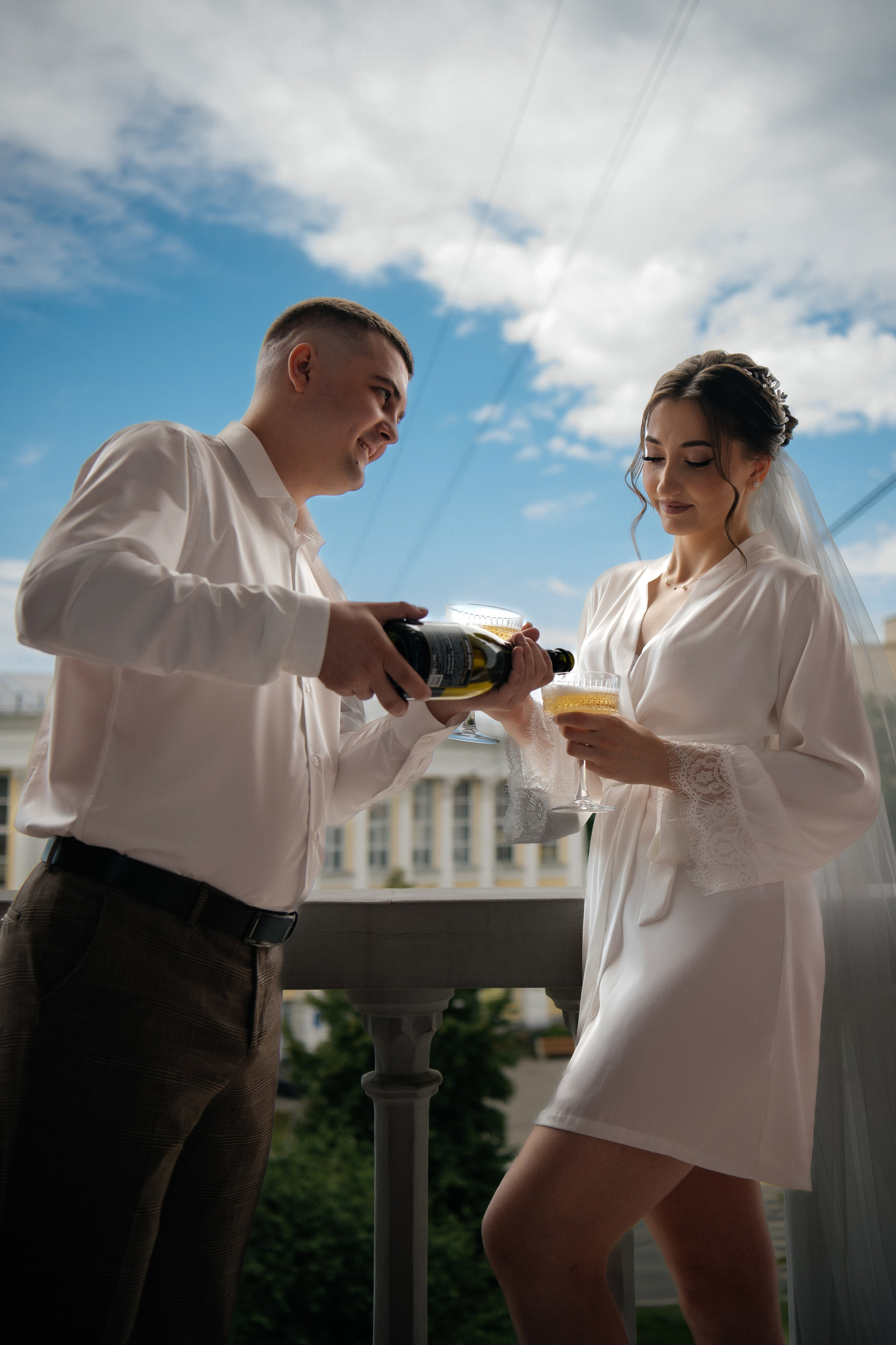 alt="Свадебная фотосессия в Барнауле. Свадебный фотограф Анна Глухова"