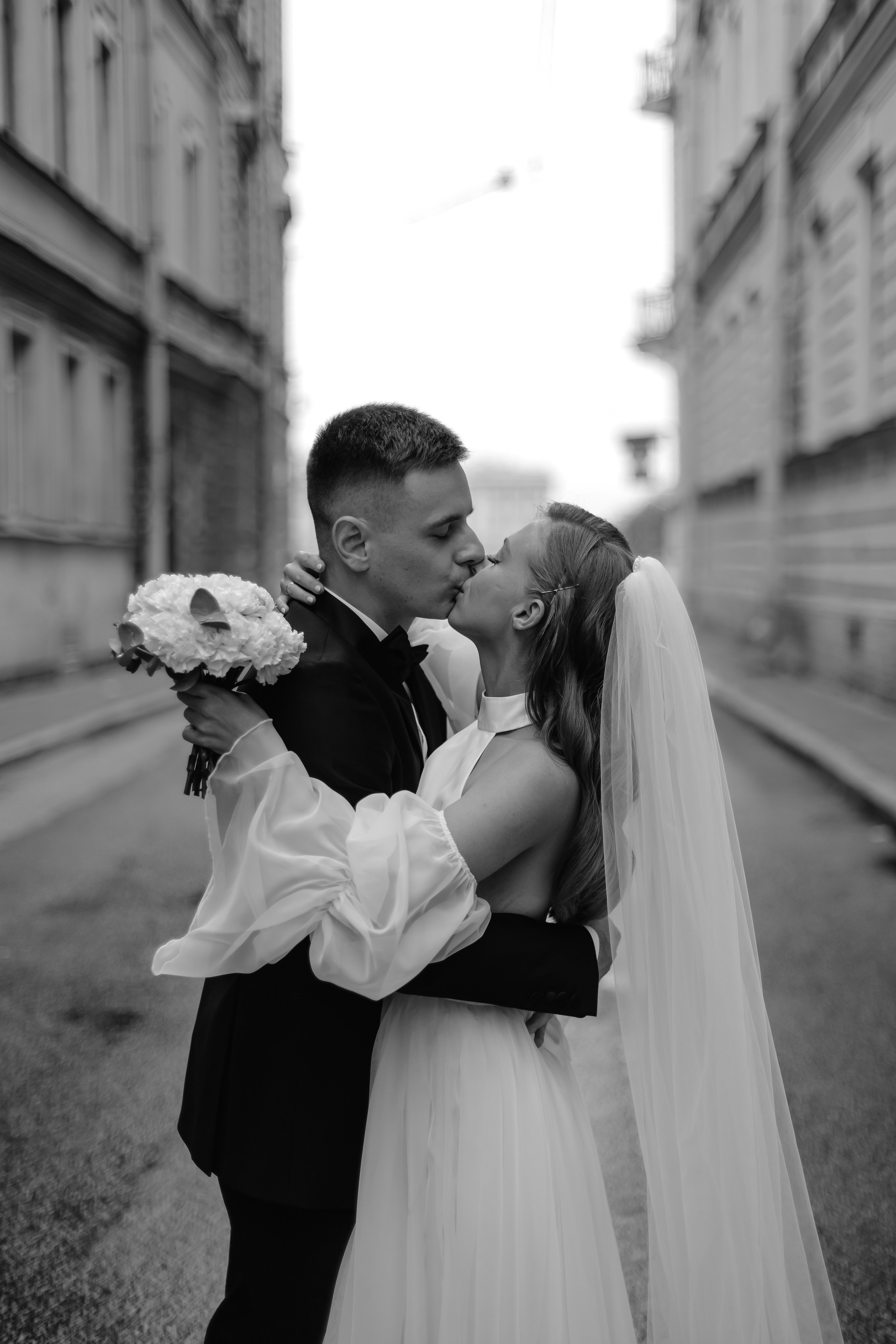 Дождь, жара и Эрмитаж. Свадебный и семейный фотограф Арина Кулёва