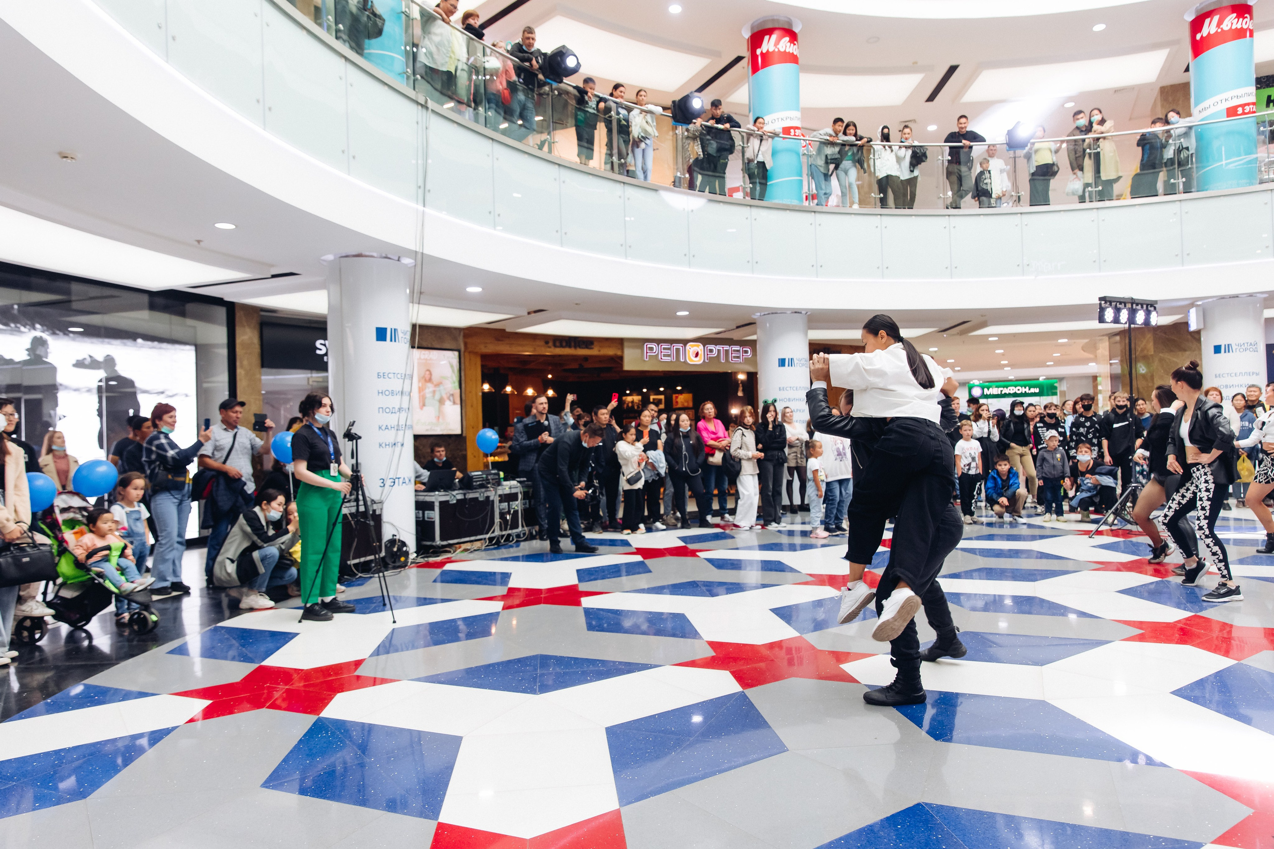 5 лет ТЦ Форум. Свадебный и семейный фотограф в Улан-Удэ