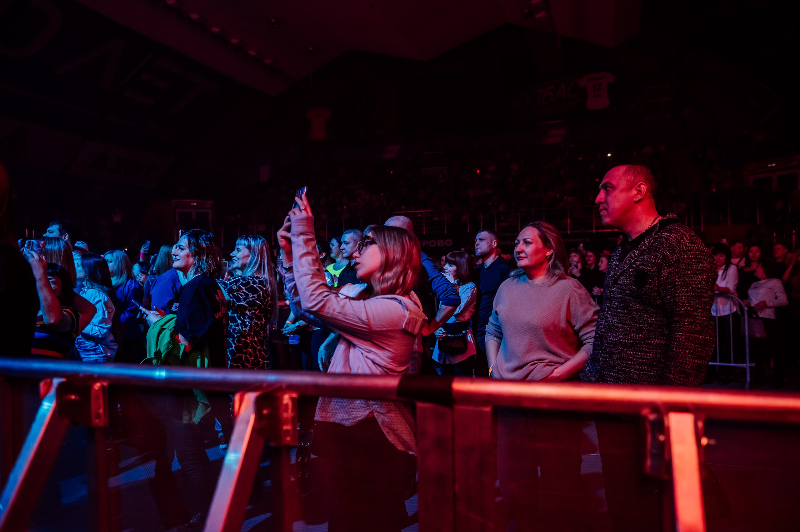 Дискач 90-х в Кемерово, СРК Арена. Детский фотограф, семейный фотограф и репортажи в Кемерово
