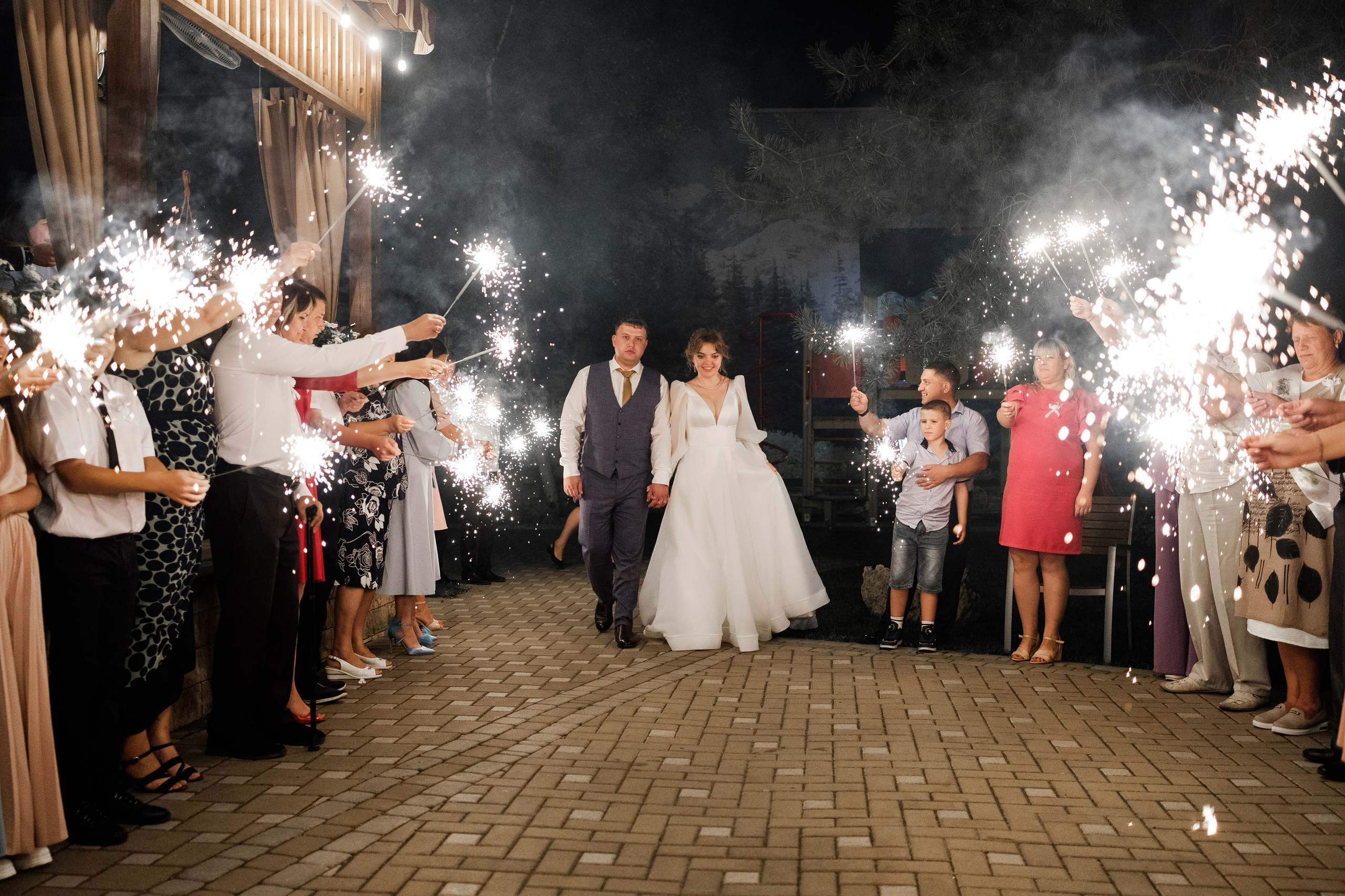 Виктор и Анна. Свадебный фотограф | репортаж | праздники | крещение