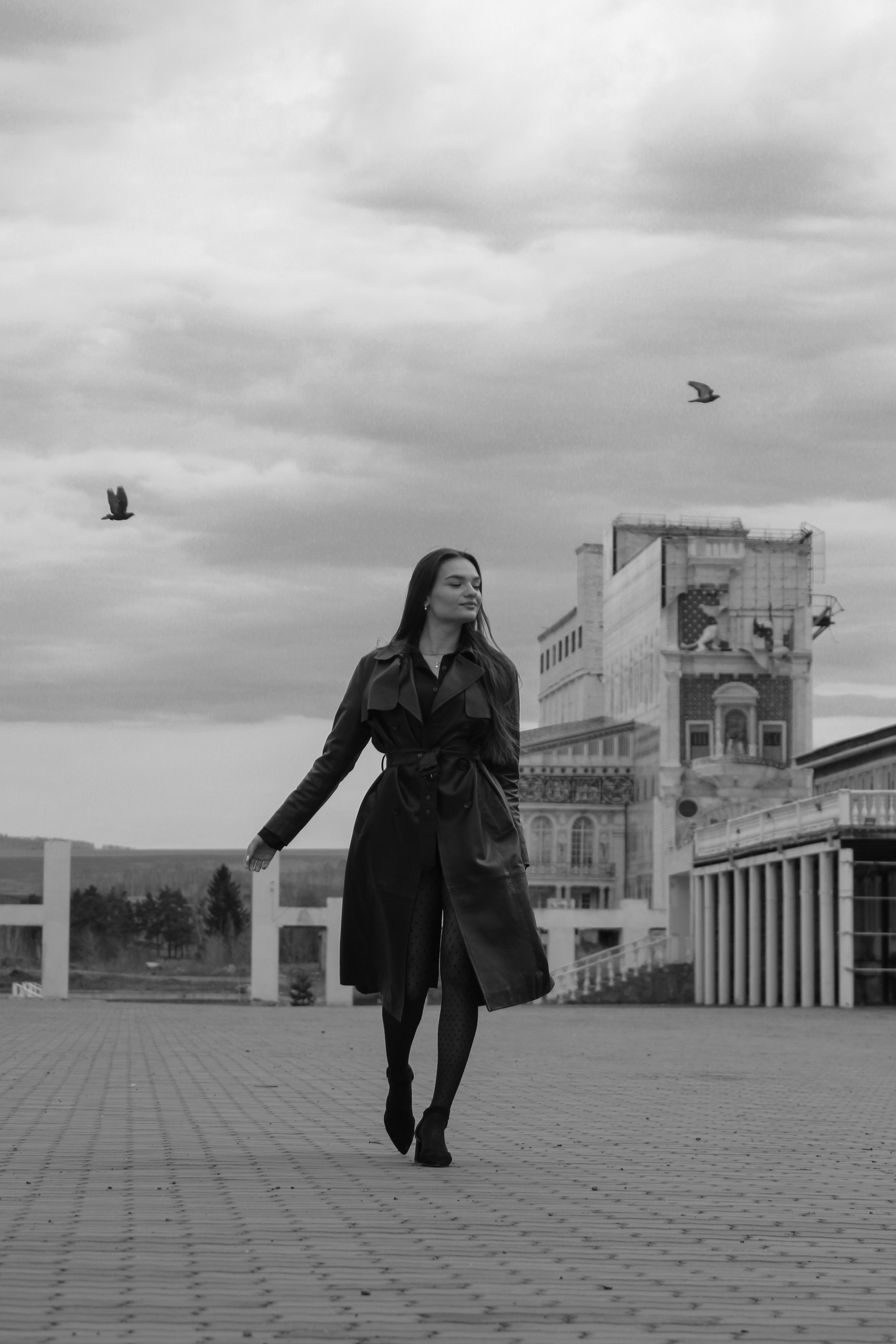 фотограф красноярск уличная съемка фотосессия стрит street фотопрогулка фотография девушки чб фотограф красноярск мужская съемка свадебная фотосессия уличная съемка прогулка фото фотостудия домашняя фотосессия  студийная съемка в студии фотосессия живые фото 