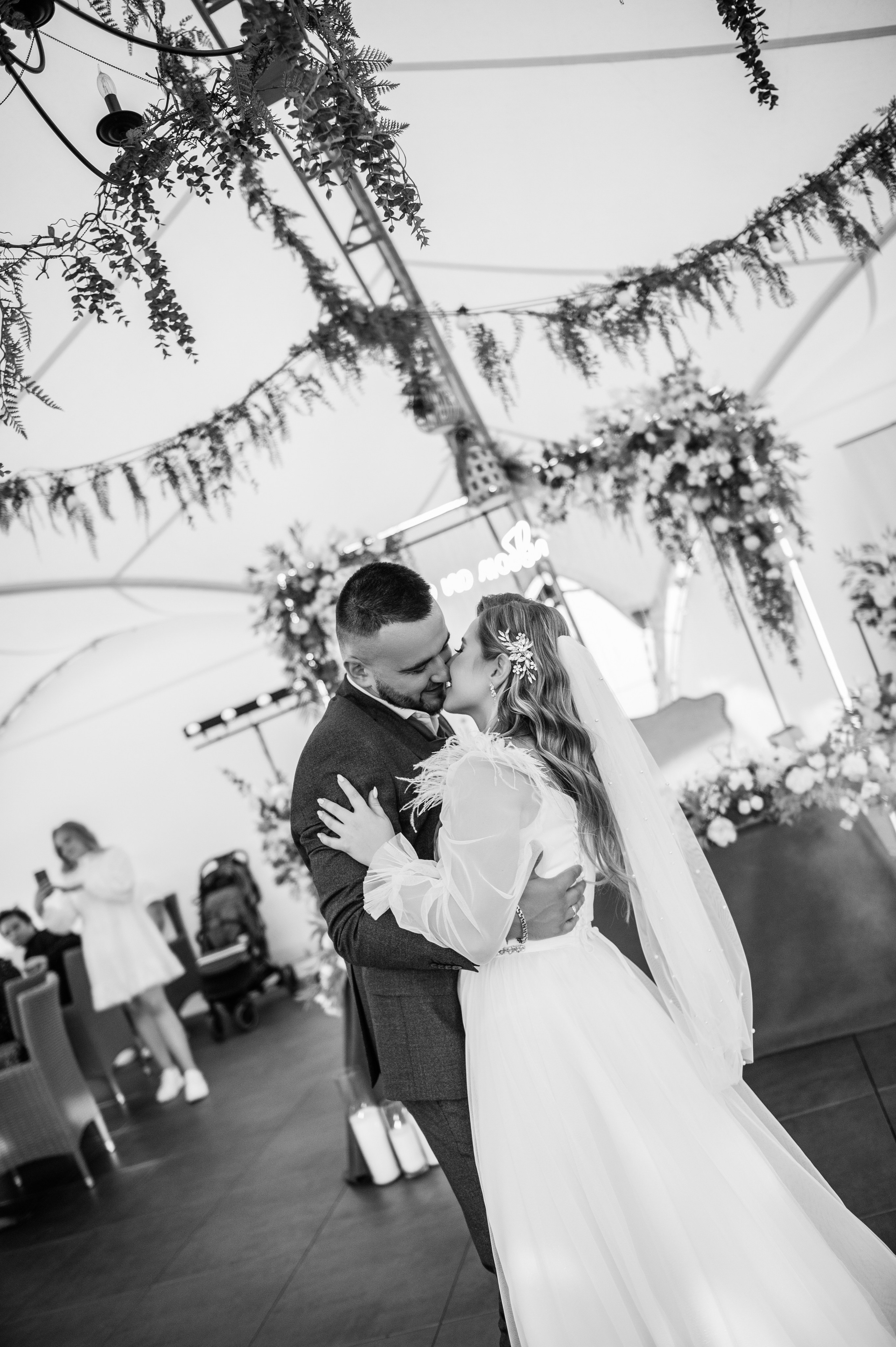 Свадебная фотосессия в Брянске, ресторан «Инжир». Свадебный и репортажный фотограф видеограф Брянск/Москва