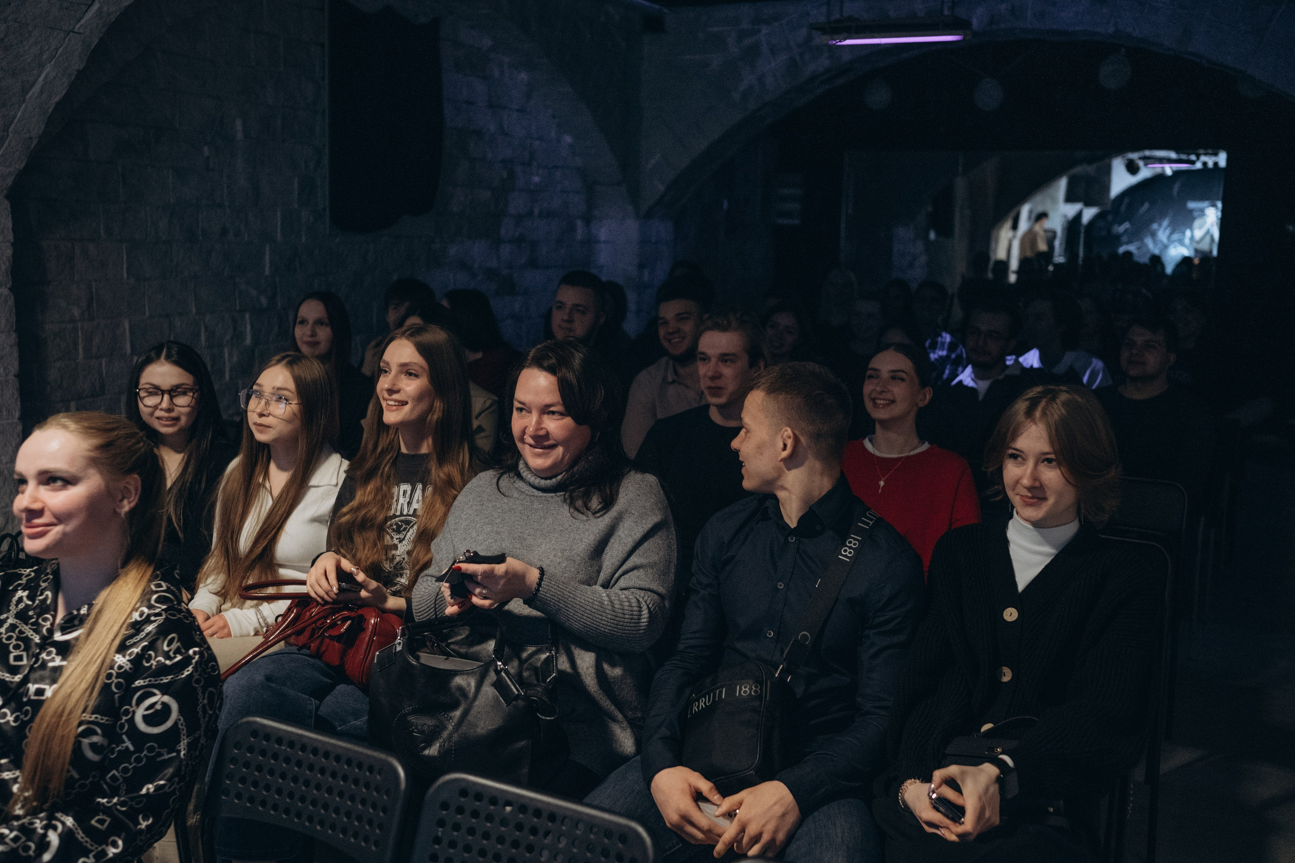 Репортаж мероприятия (вечеринки, выставки, концерты и тд,). Главная