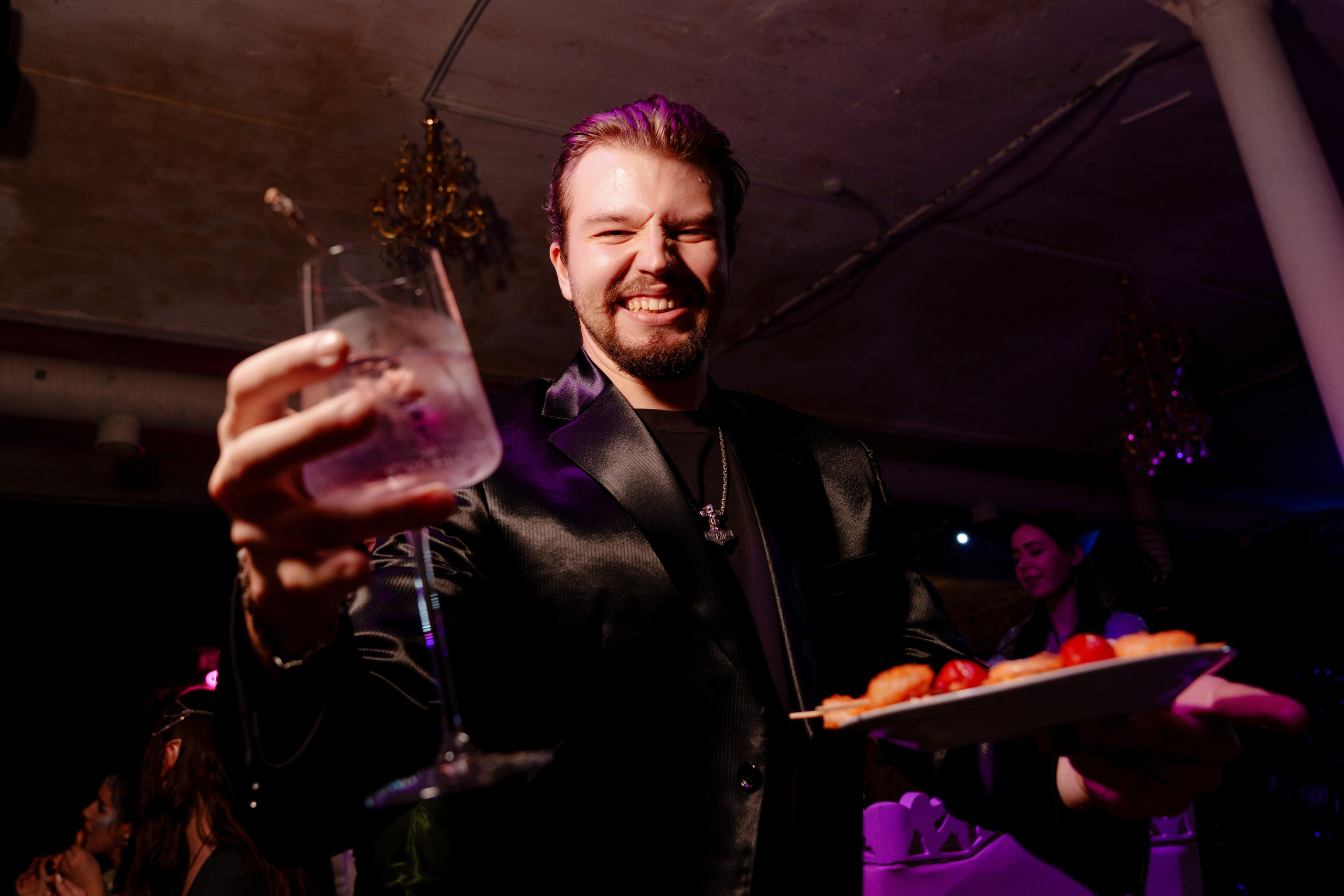 Репортажный фотограф на день рождения в Москве. Репортажный фотограф Москва Сергей Дружинин