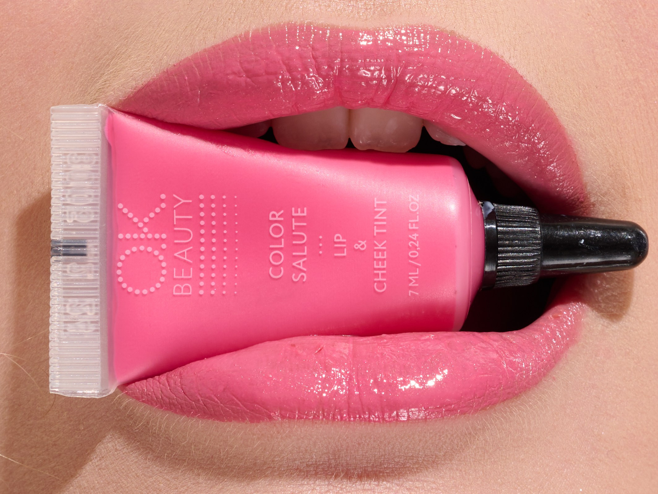 BEFORE / AFTER. RETOUCHER / Beauty / Product / Fashion / Commercial