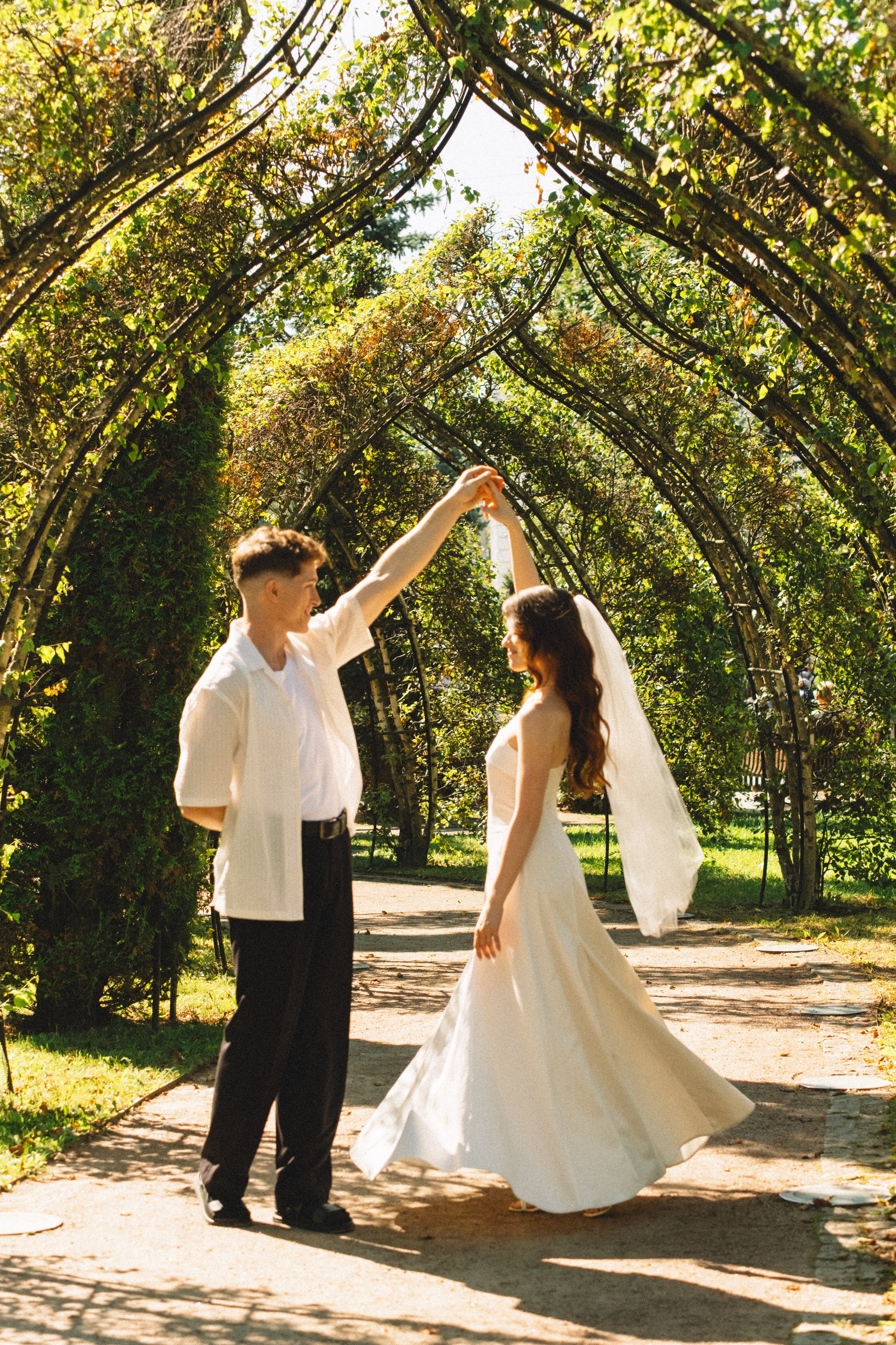 СВАДЕБНАЯ СЬЕМКА В ПЕТЕРГОФЕ И СЬЕМКА РЕПОРТАЖА В ЗАГСЕ ПЕТЕРГОФА. Профессиональный фотограф, Санкт-Петербург — Виктория Богомолова