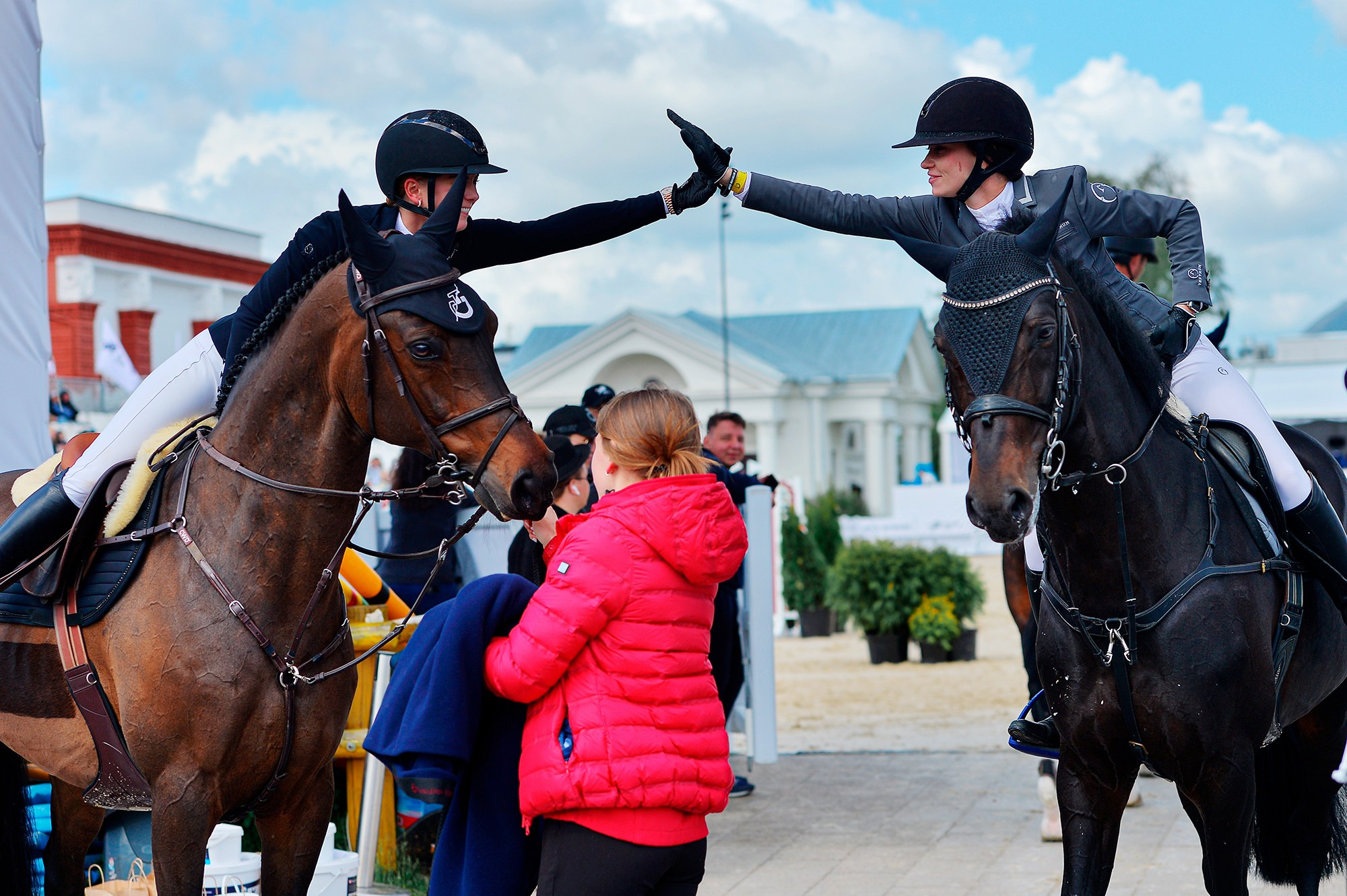 Репортаж Bitriver. Конный фотограф Alesya Safe