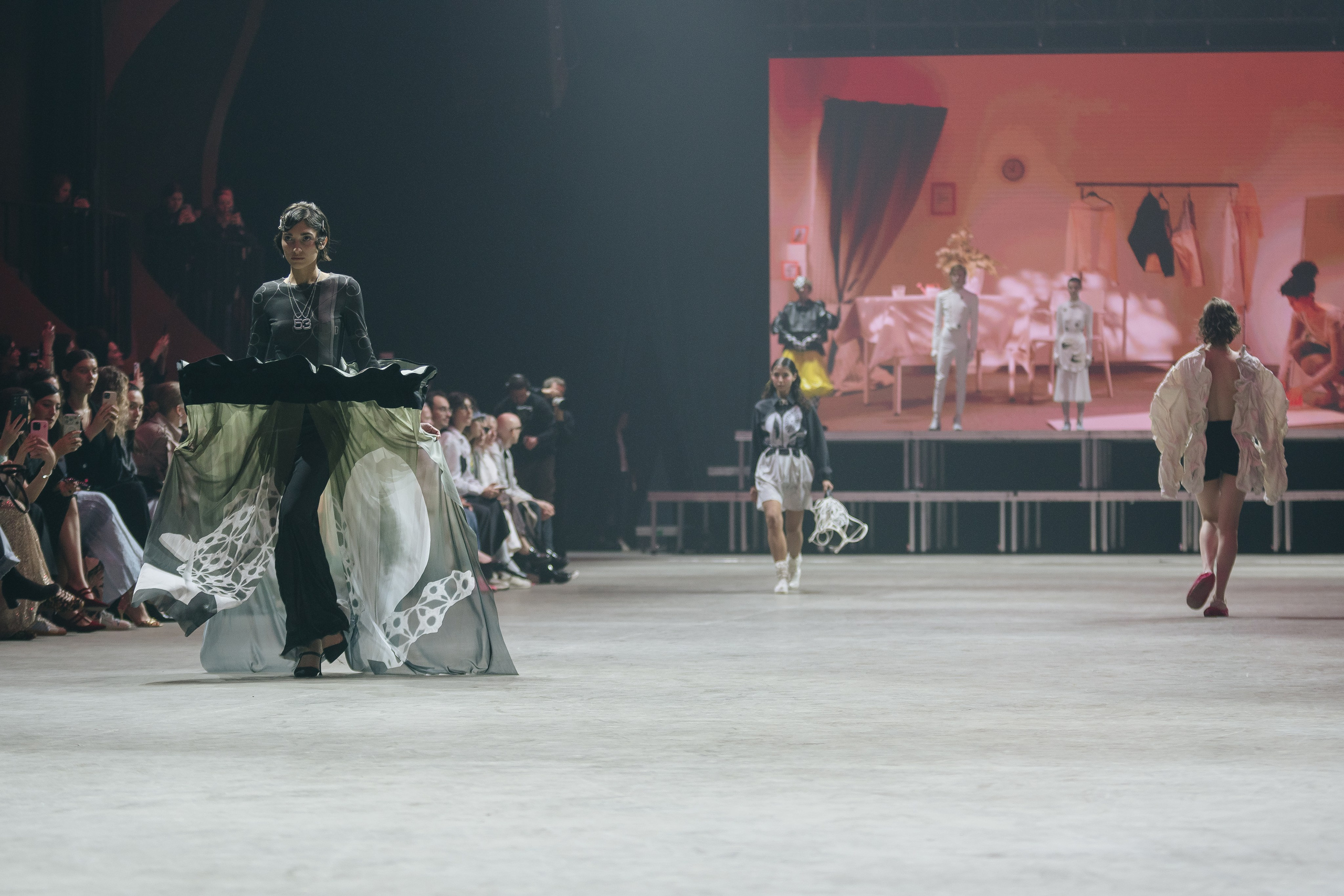 Самокат x HSE DESIGN: Главные переменные. Даниил Сергеев: репортажный фотограф