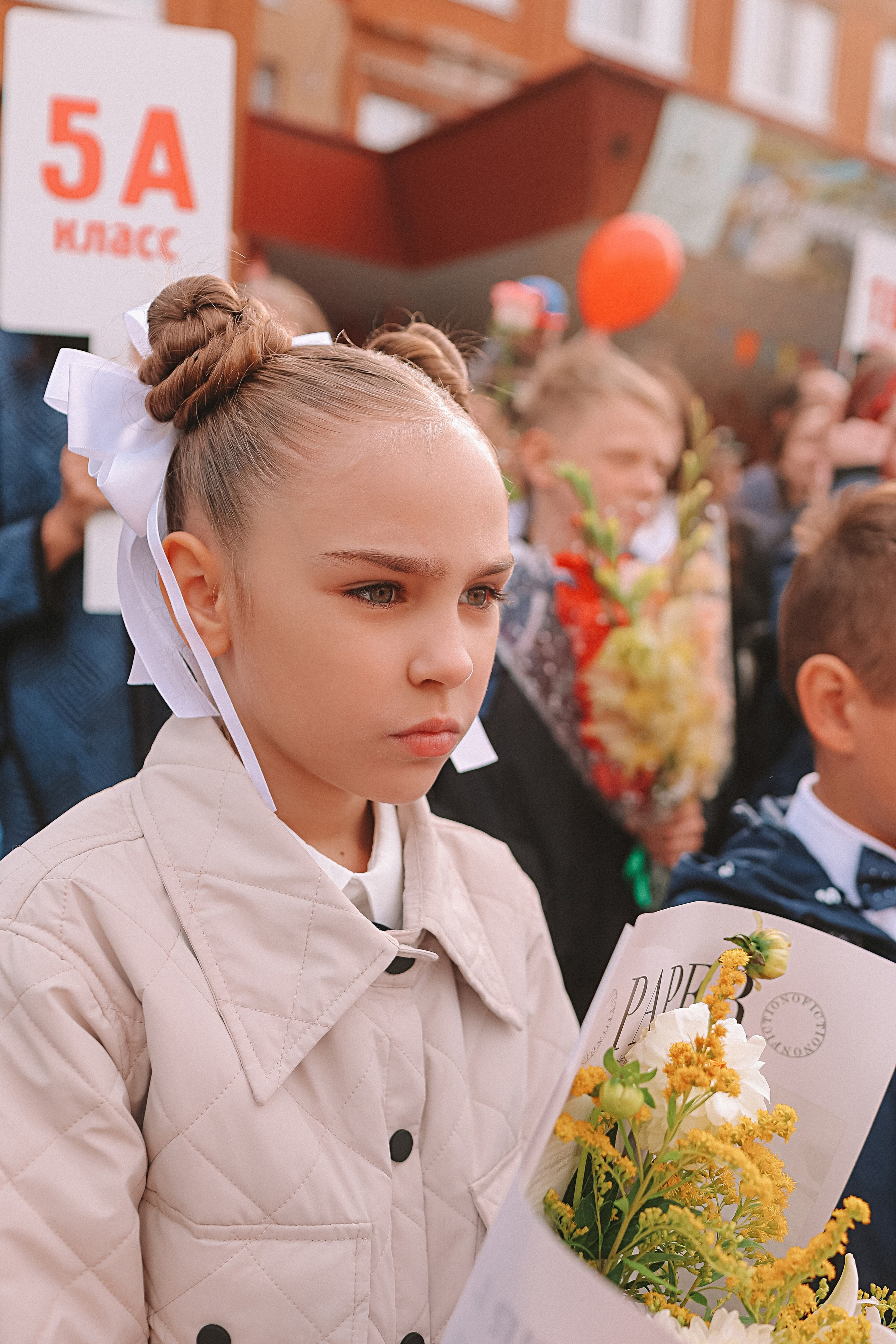 1 сентября линейка+кл час+портреты. Семейный фотограф Тюмень, фотограф на роды Салмина Мария