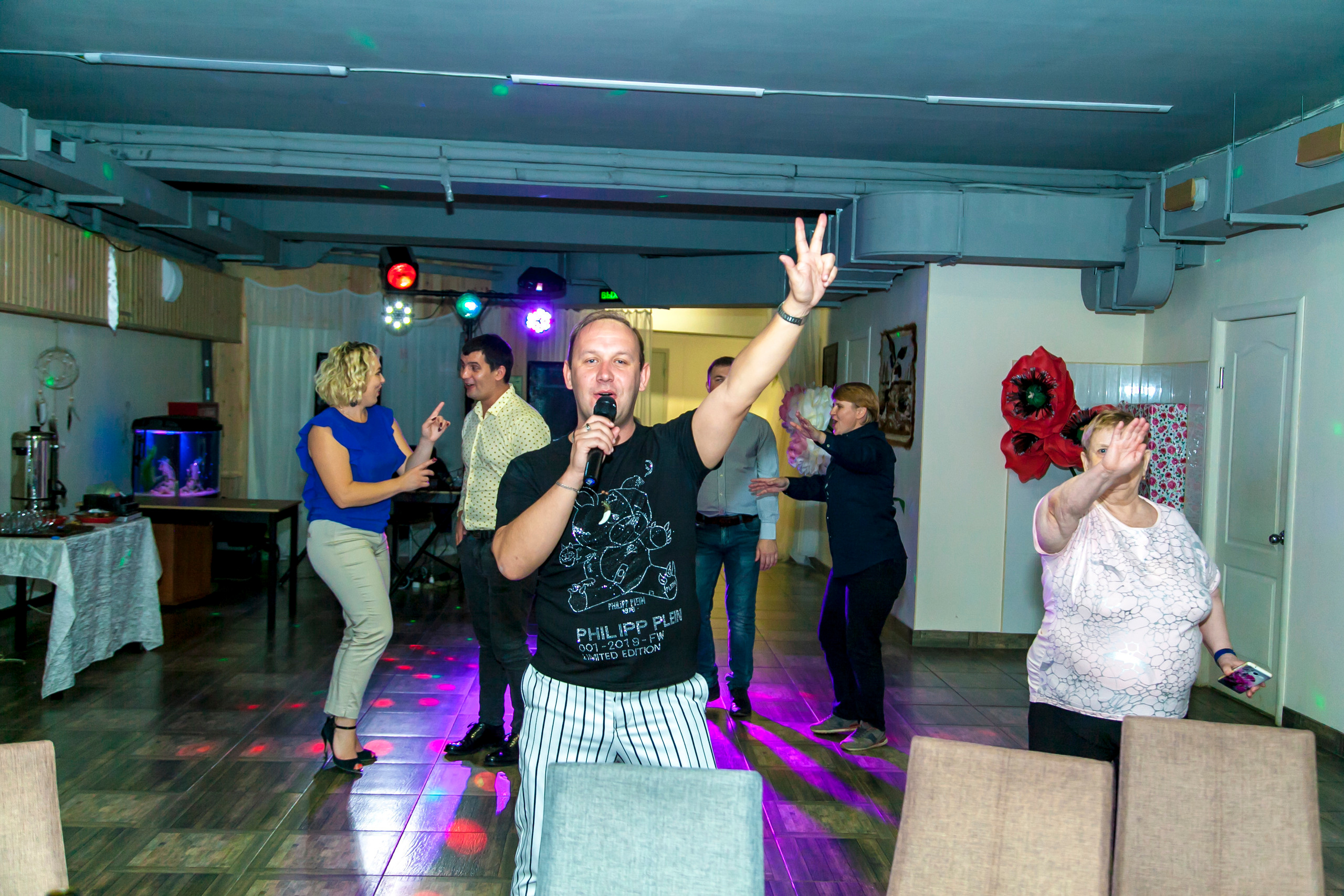 Поющий ведущий Сергей Голубев. Ведущий, Тамада, DJ, фото в Перми. Хорошее настроение