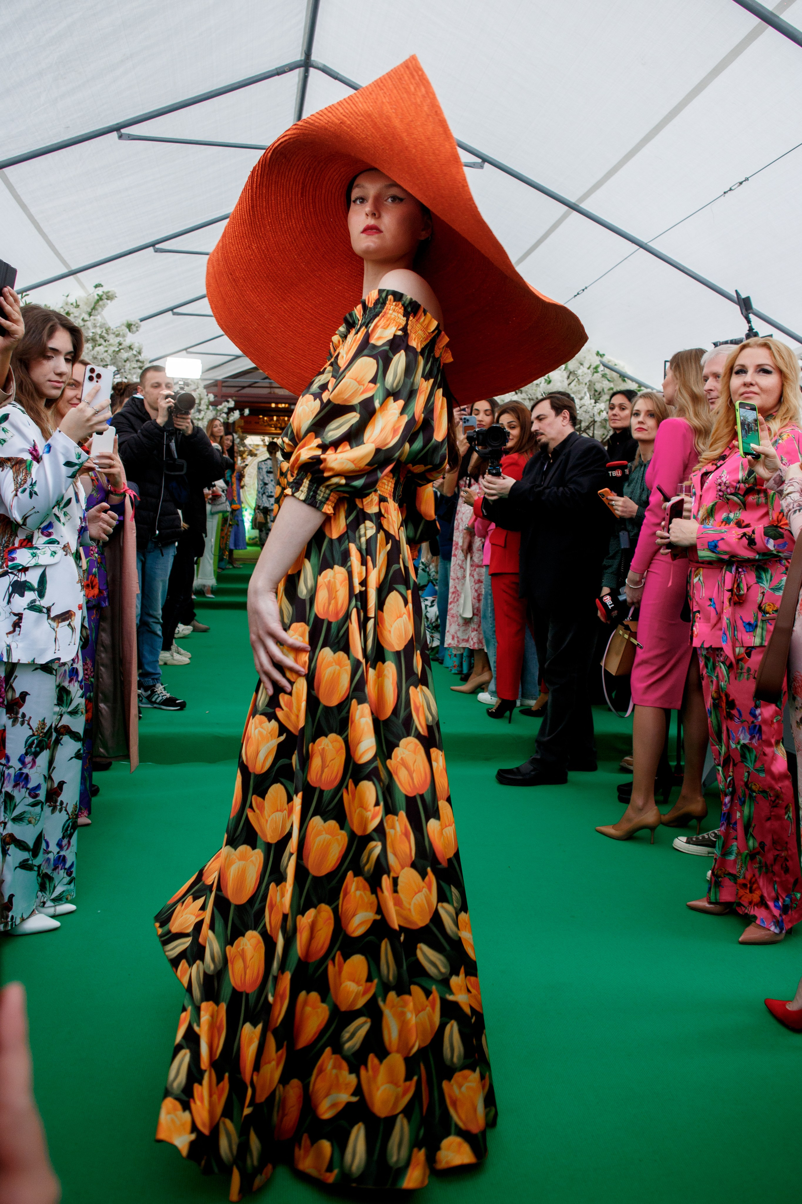 Показ мод Аники Киримовой и Наташи Королевы. Свадебный и Индивидуальный фотограф в Москве Акоп Арсенян