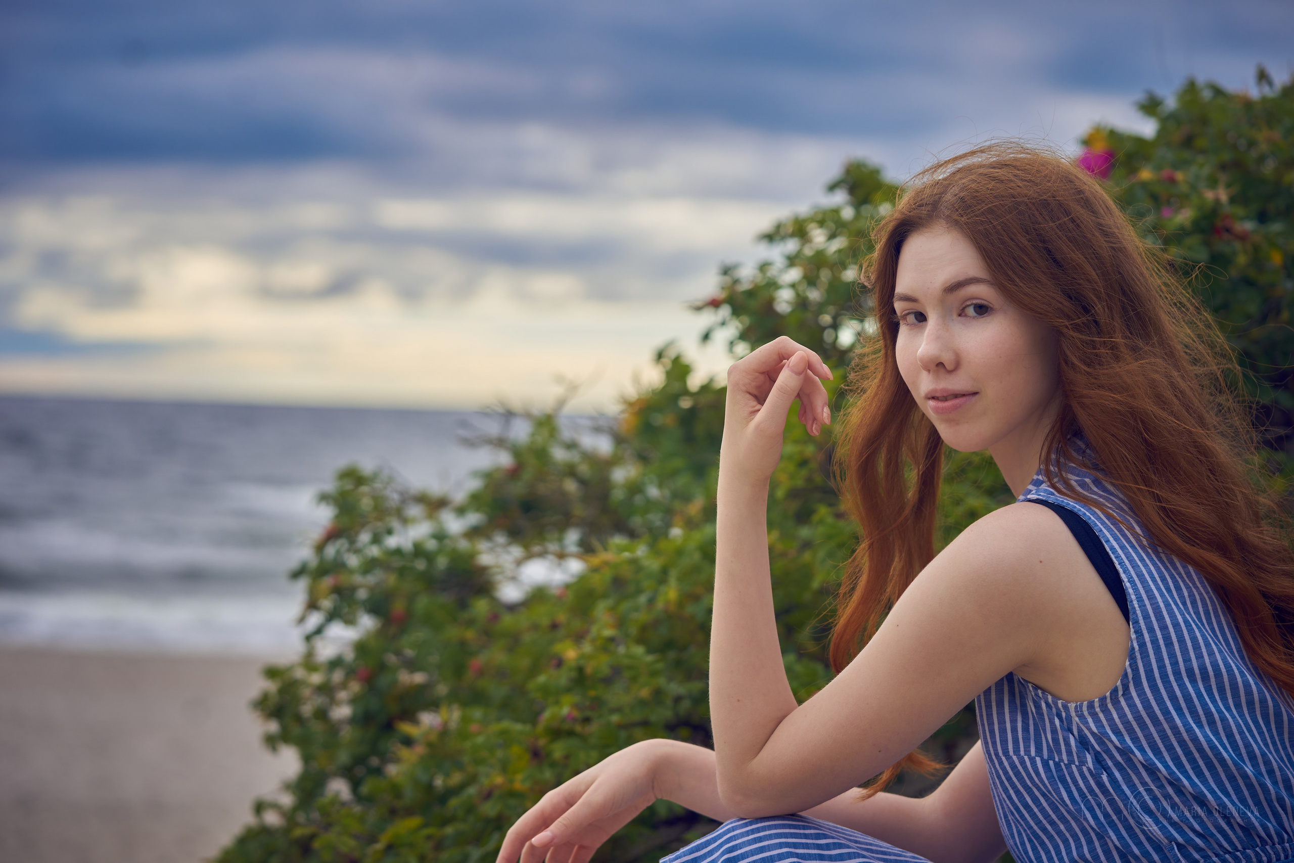 Полина и море. Фотограф Мария Оленева