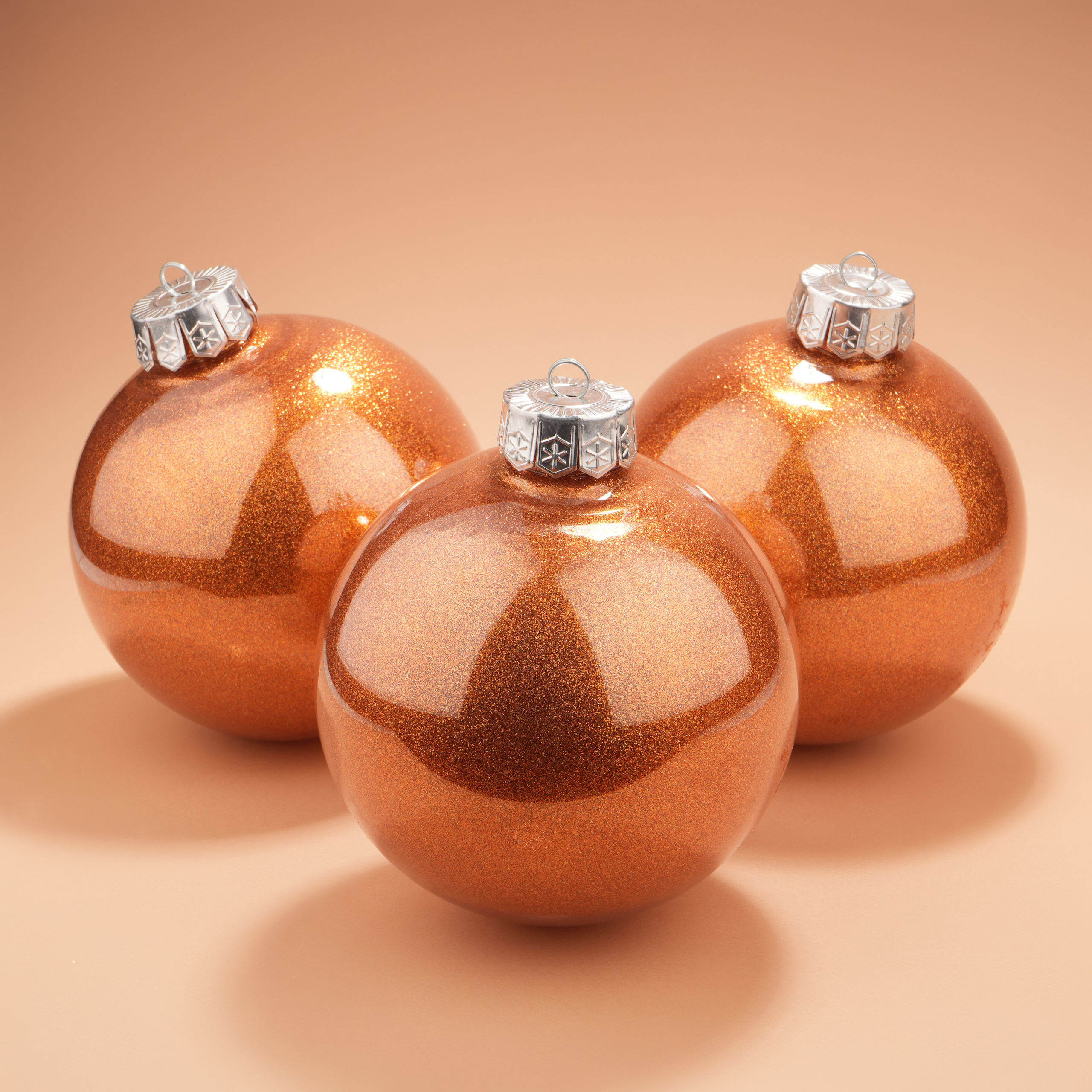 Елочные игрушки и шары. Профессиональный фотограф в Москве и МО