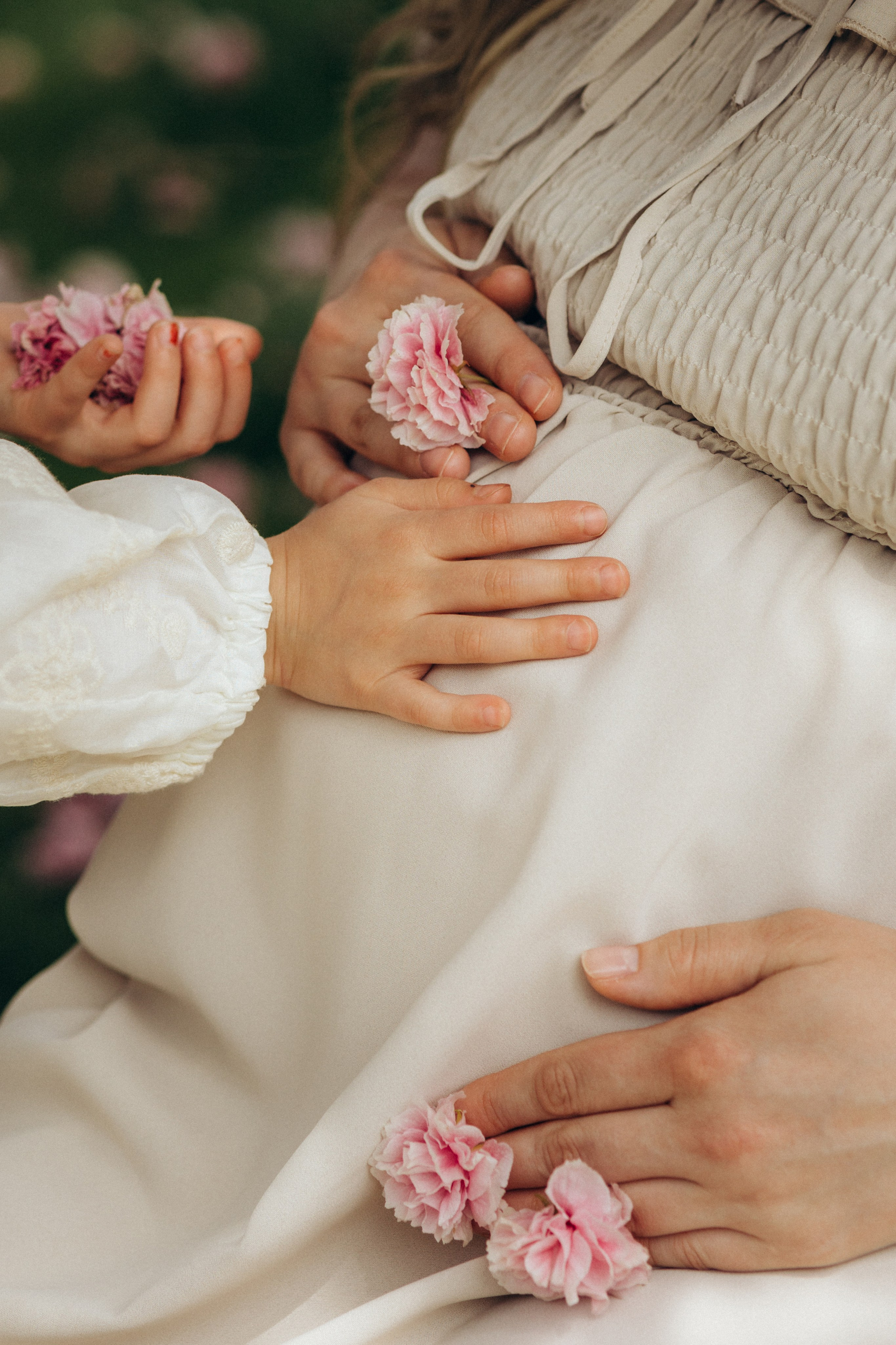 Pregnancy. Family photographer Akulova Natalia in Shanghai, China