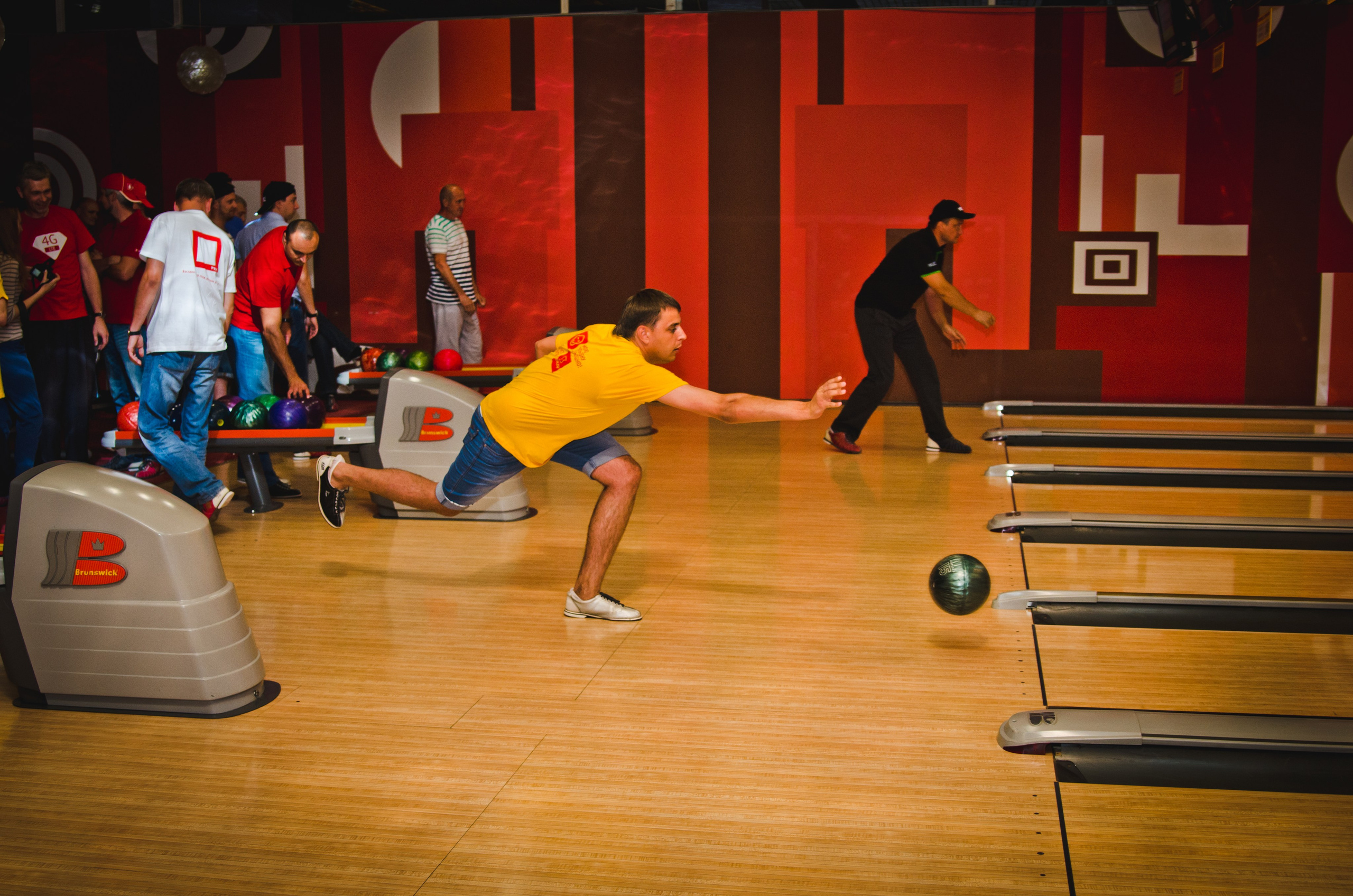 Копоратив.МТС-Теле2-Ростелеком.Боулинг. Свадебный и семейный фотограф Денис Лукьянов в Краснодаре, Краснодарском крае и Республике Крым