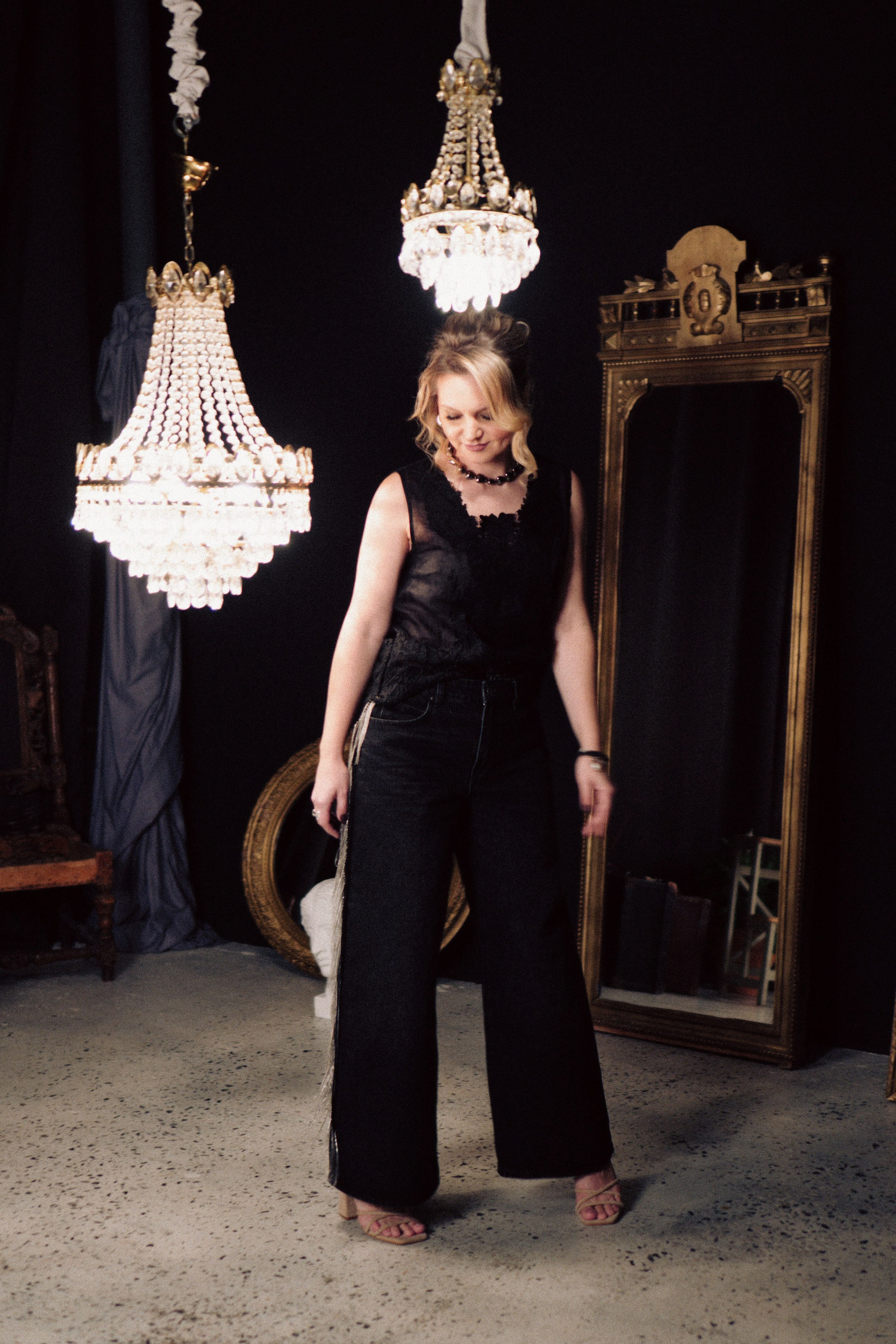 НОВОГОДНЯЯ ФОТОСЕСИИЯ В СТУДИИ ДЛЯ ДЕВУШКИ И ПРОГУЛКА ПО ЧЕРНЫШЕВСКОЙ. Профессиональный фотограф, Санкт-Петербург — Виктория Богомолова