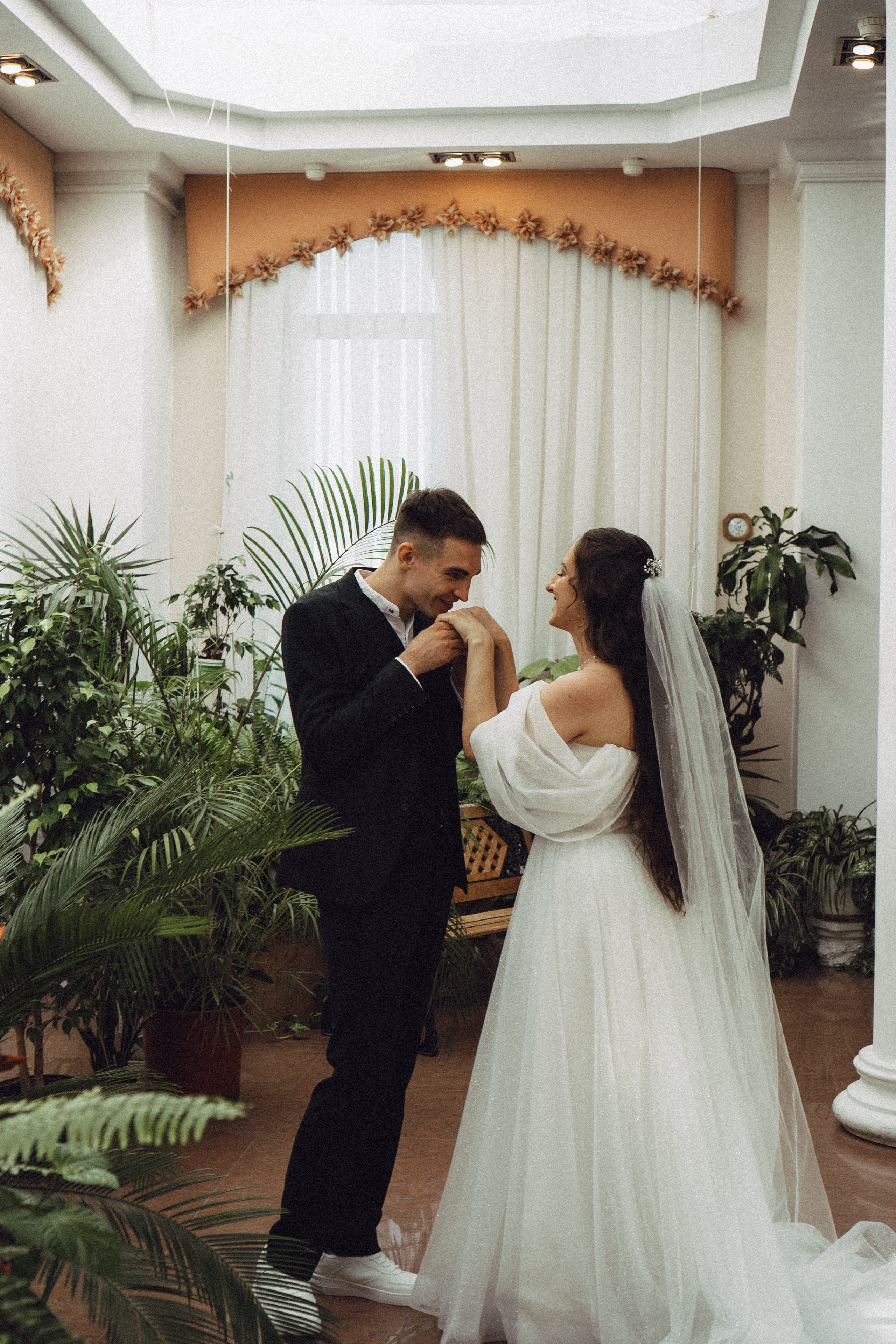 СВАДЕБНАЯ СЬЕМК В ПАРКЕ 300-ЛЕТИЯ. Профессиональный фотограф, Санкт-Петербург — Виктория Богомолова