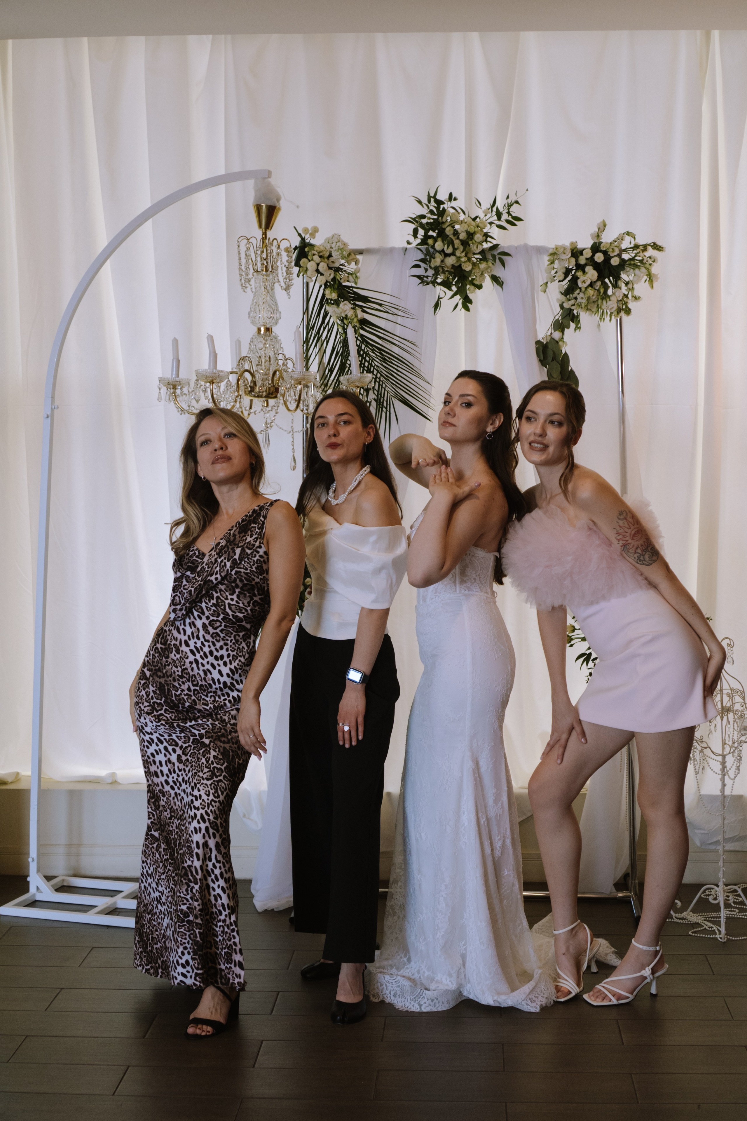 СВАДЕБНЫЙ БАНКЕТ НА ВЛАДИМИРСКОЙ В САНКТ-ПЕТЕРБУРГЕ (КАМЕРНАЯ СВАДЬБА). Профессиональный фотограф, Санкт-Петербург — Виктория Богомолова