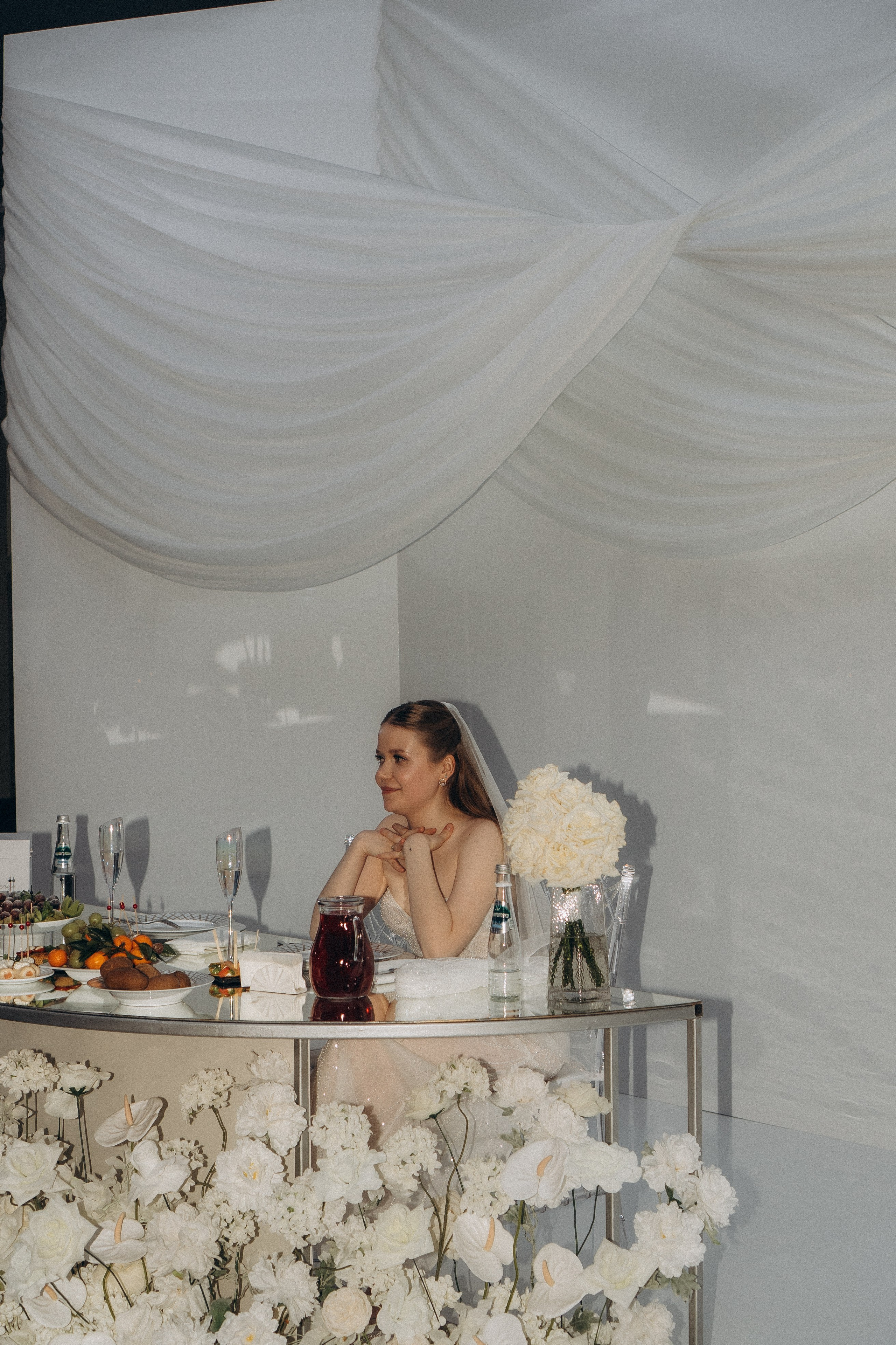 СВАДЕБНАЯ СЬЕМКА СБОРОВ В ОТЕЛЕ И ВЫЕЗД НА ЦЕРЕМОНИЮ (СНЯТО В СИБИРЕ В НИЖНЕВАРТОВСКЕ). Профессиональный фотограф, Санкт-Петербург — Виктория Богомолова