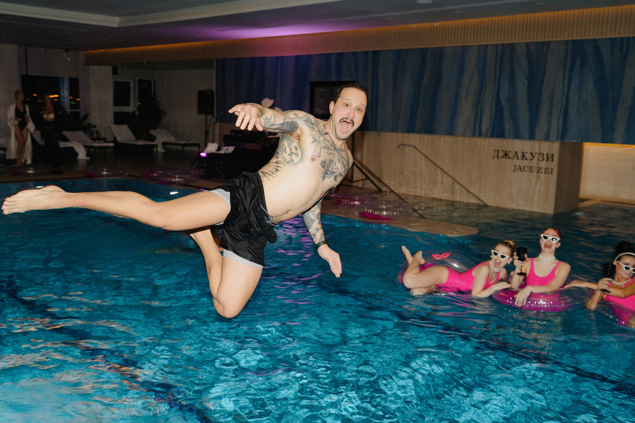 12 февраля (BENUAR Pool Party). BENUAR Restaurant