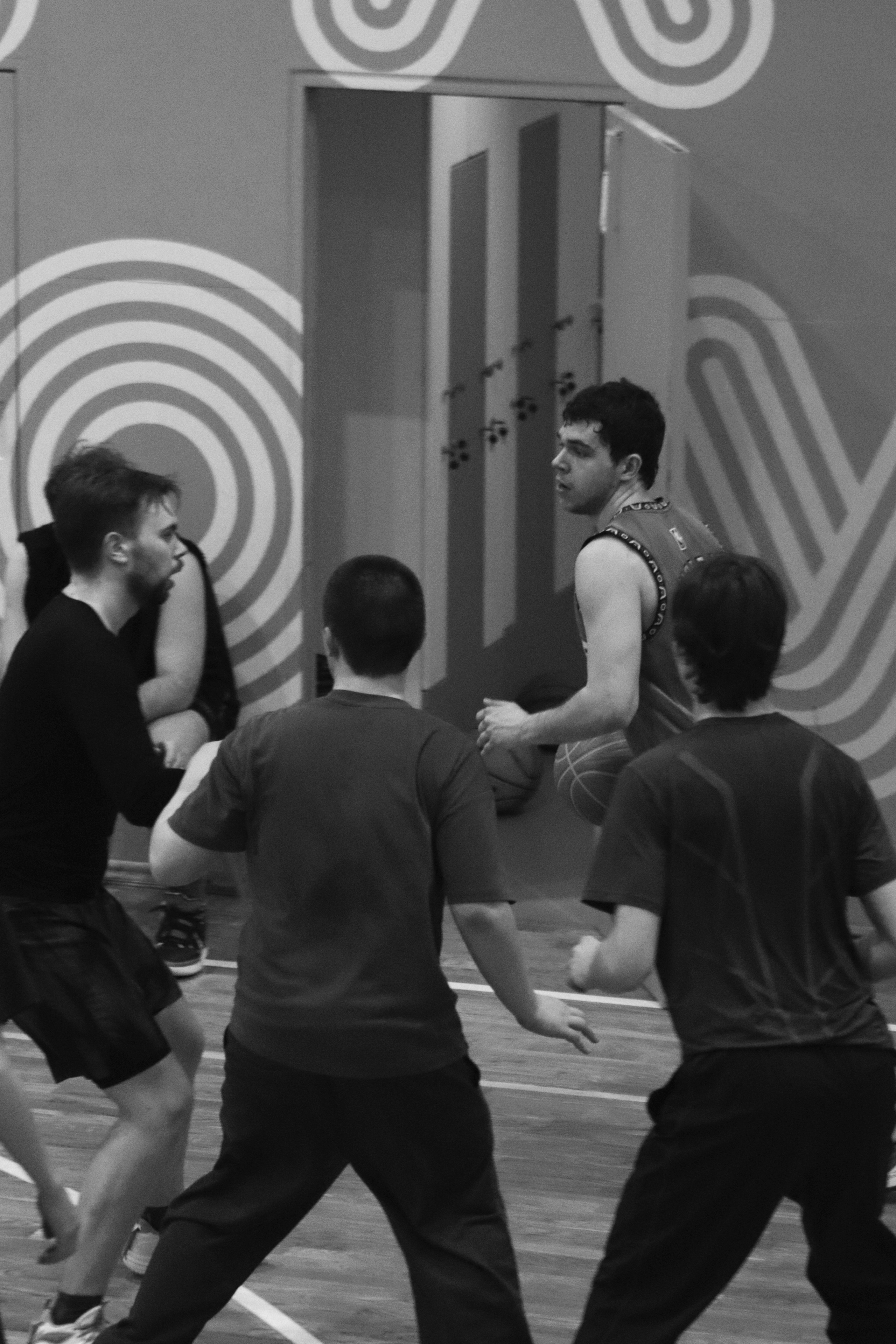 Тренировка по баскетболу. Главная